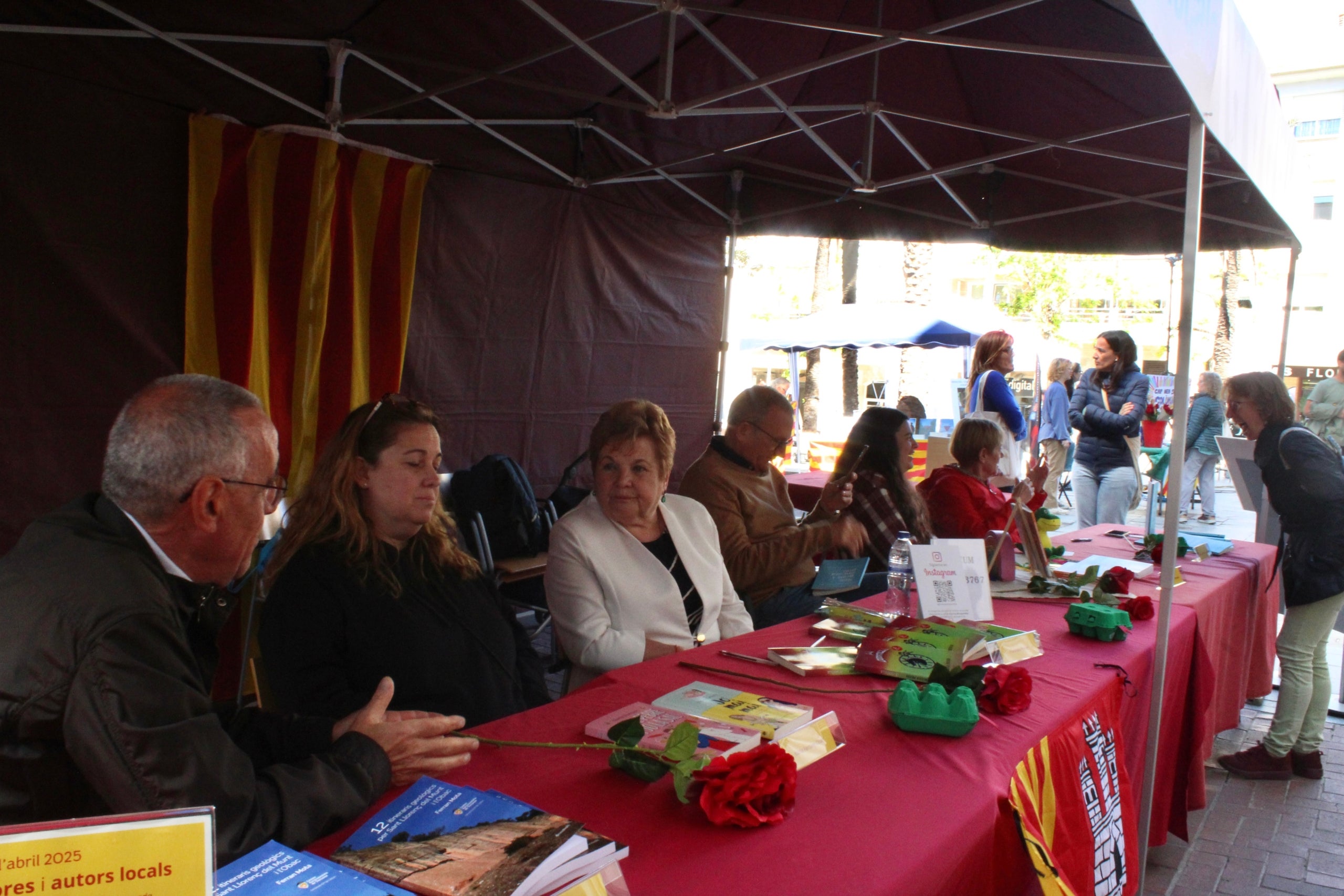 La parada dels autors locals, de l'Ajuntament de Terrassa, serà enguany a la Torre del Palau | Lucía Rivera