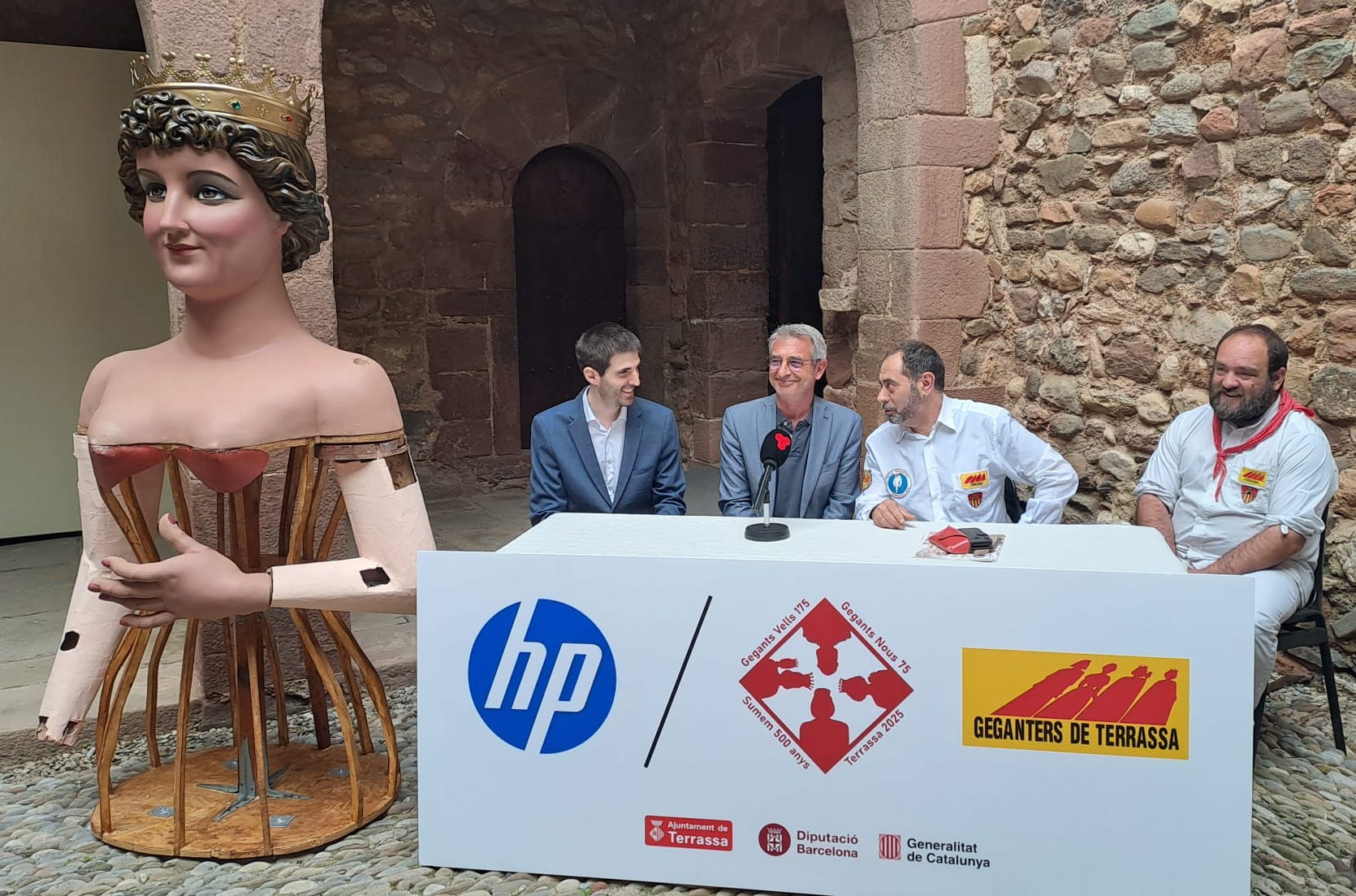 Presentació de la restauració dels caps i les mans originals dels Gegants Nous | Oriol Manrique