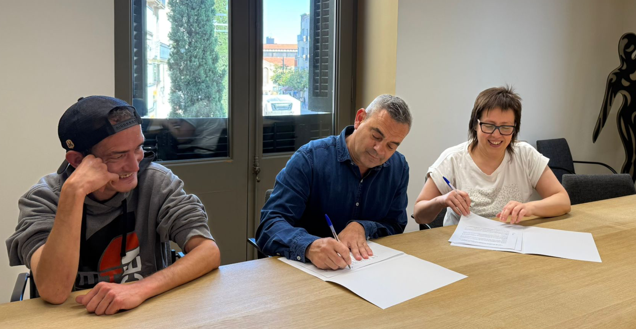 Montserrat Lao, Directora Área de inclusión social LaFAct y Alberto Muñoz, presidente Consell Esportiu del Vallès Occidental Terrassa / cedida