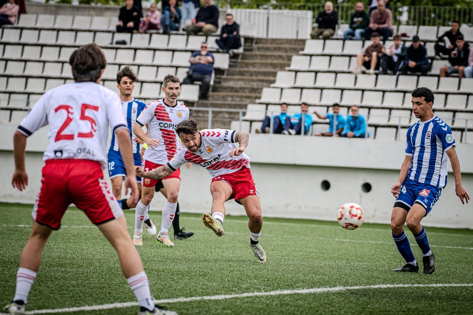 El Hospitalet gana con contundencia al San Cristóbal / @CELHospitalet