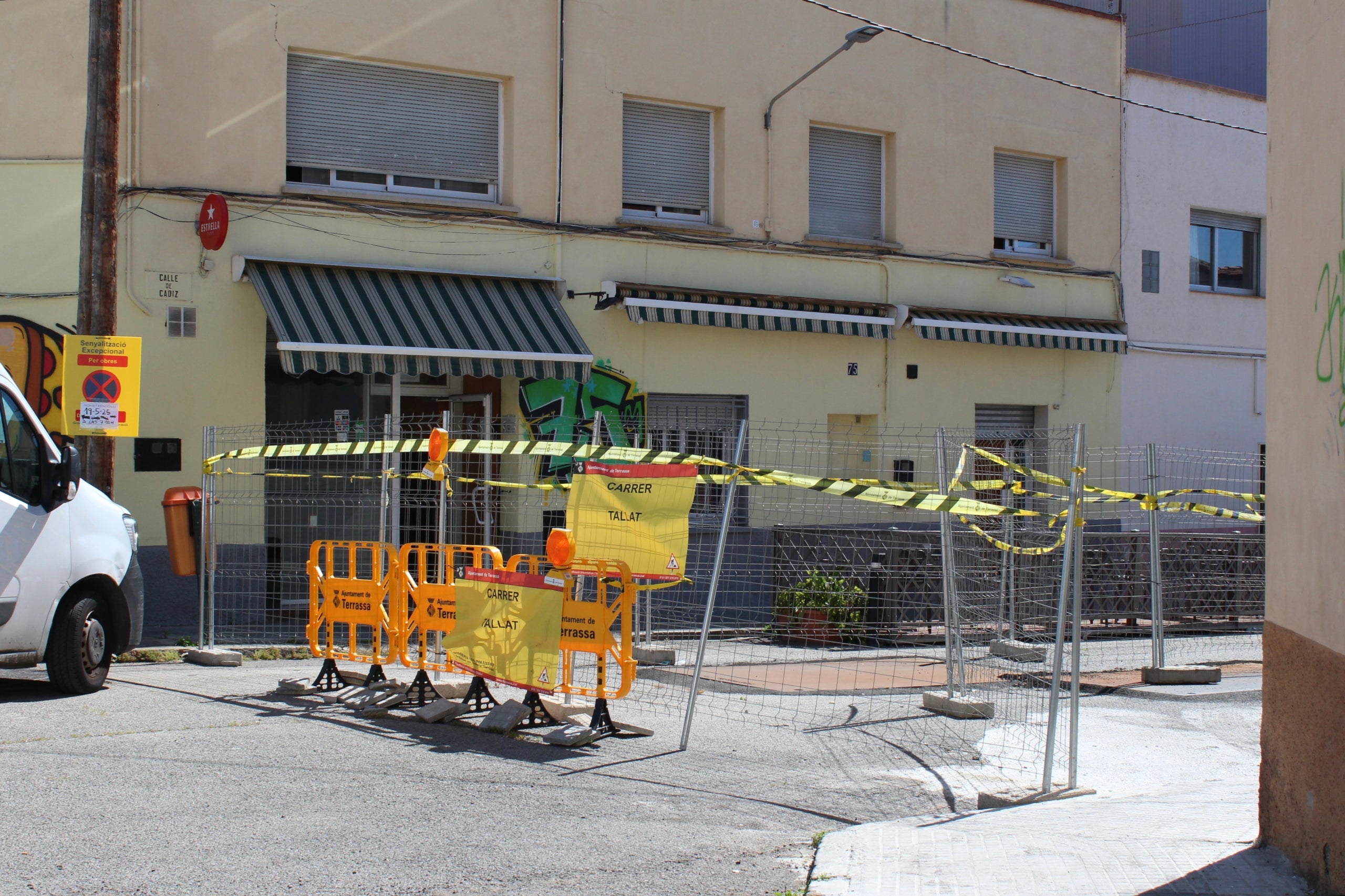 Obres per reparar el col·lector del carrer Cadis | Lucía Rivera