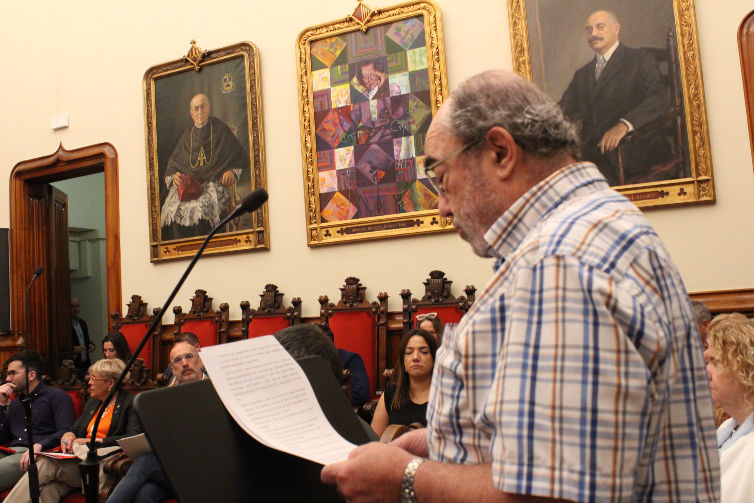 El president de la FAVT, Josep Antoni Sánchez, en la intervenció en el Ple de Mobilitat | Lucía Rivera