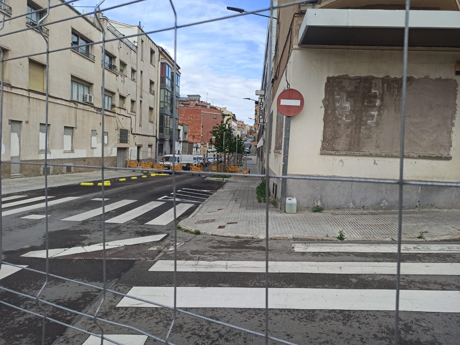 Un tram del carrer Doctor Salvà està tallat al pas per seguretat | Jordi Manzanares