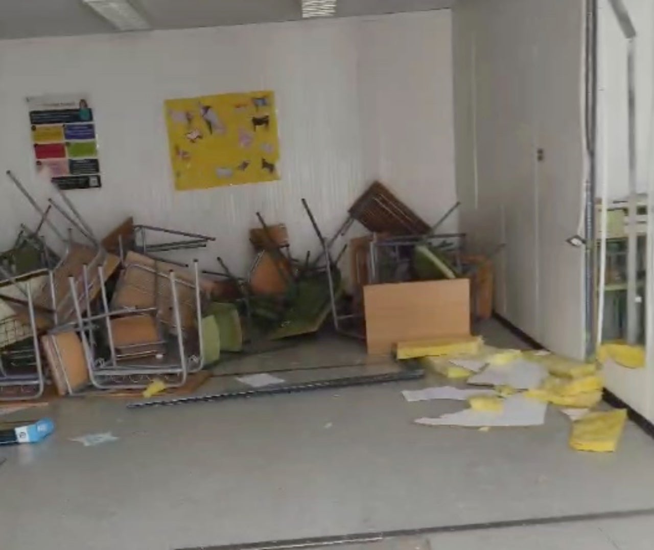 Interior del módulo más afectado por un ataque vandálico en el instituto Torre del Palau | Cedida