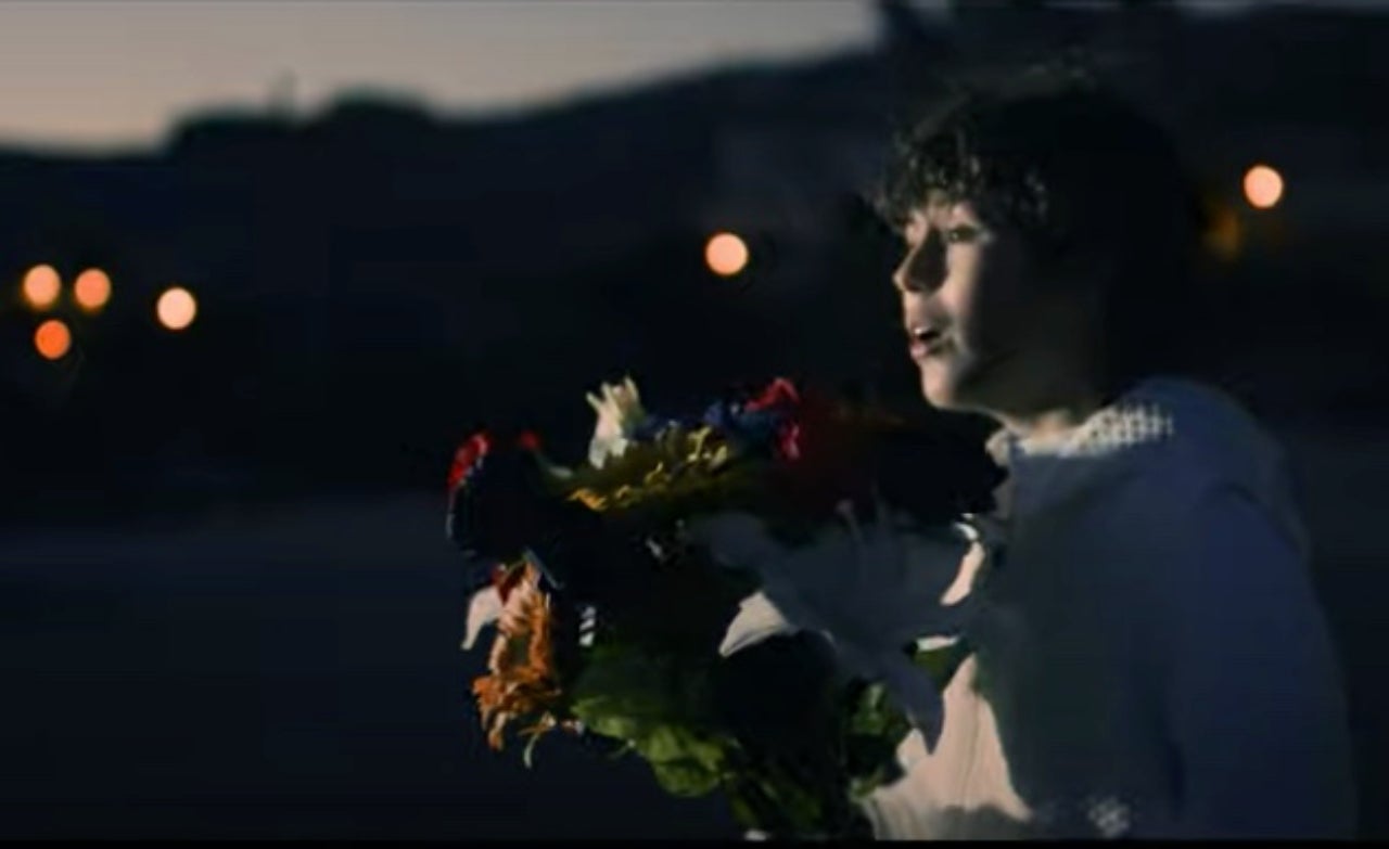 Gio en el videoclip de We are Unique