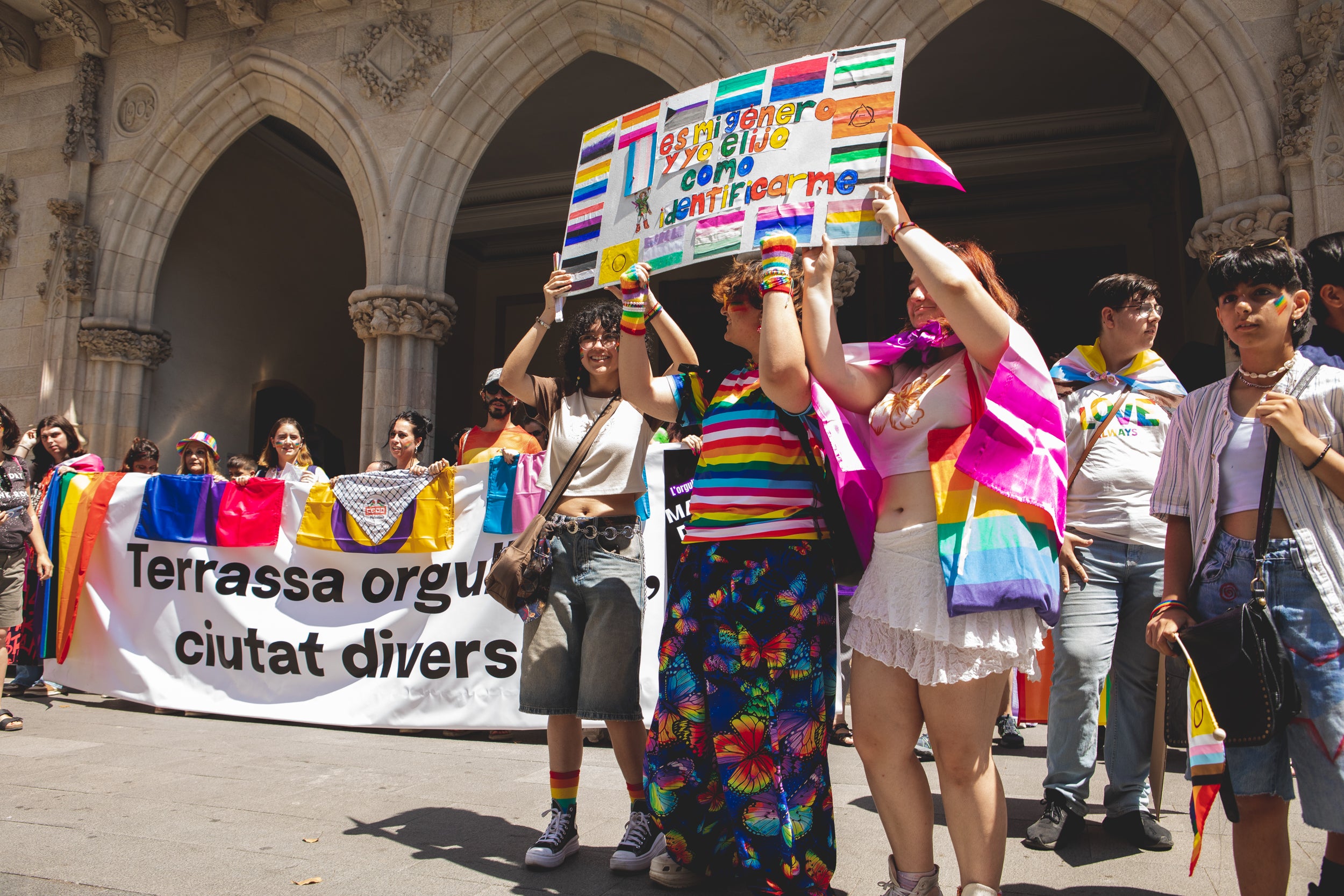 Celebració de l’orgull LGTBiQ+ amb una gran manifestació pels carrers de la ciutat | Joana Arribas  