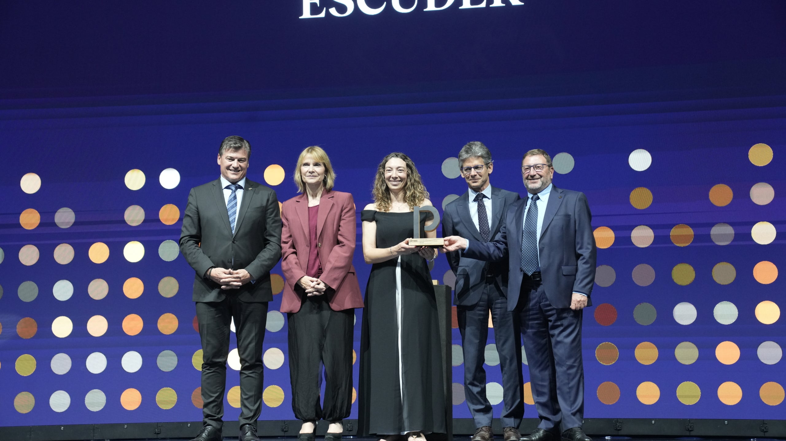 L'empresa Escuder de Terrassa recollint el Premi Pimec 2025 | Pimec
