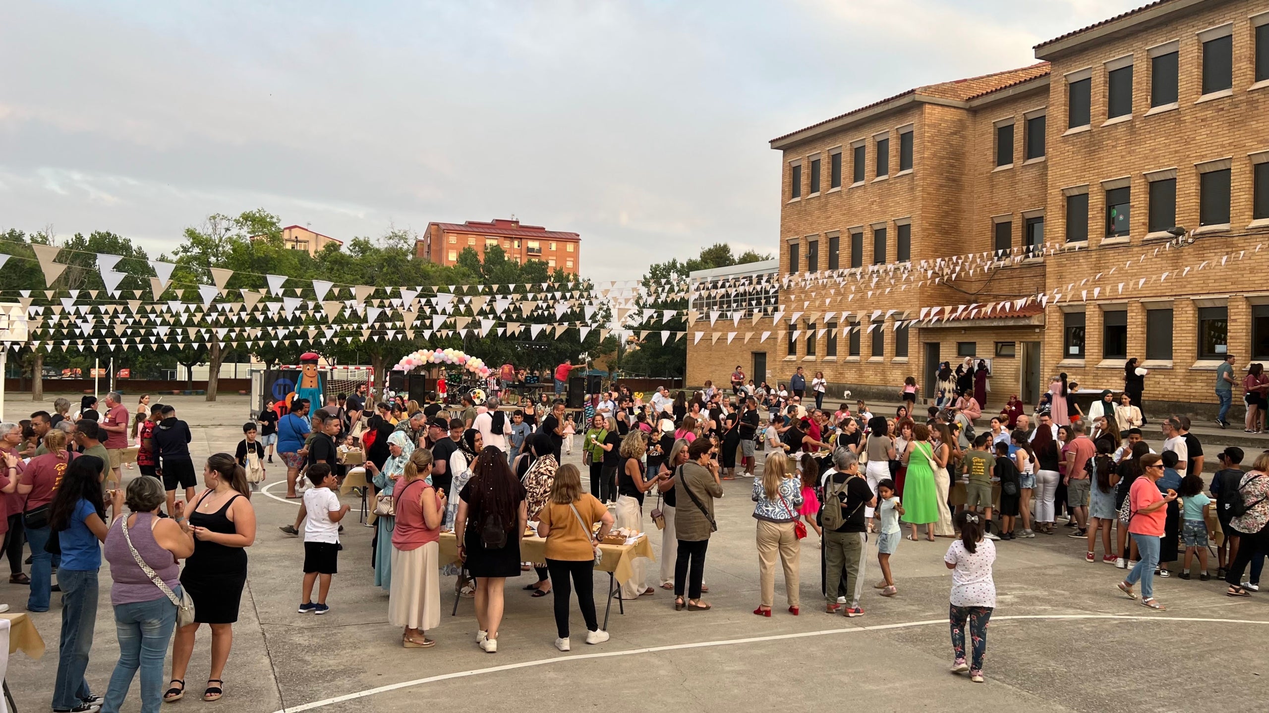 Fiesta de aniversario por los 50 años de la escuela Marià Galí de Terrassa | Cedida