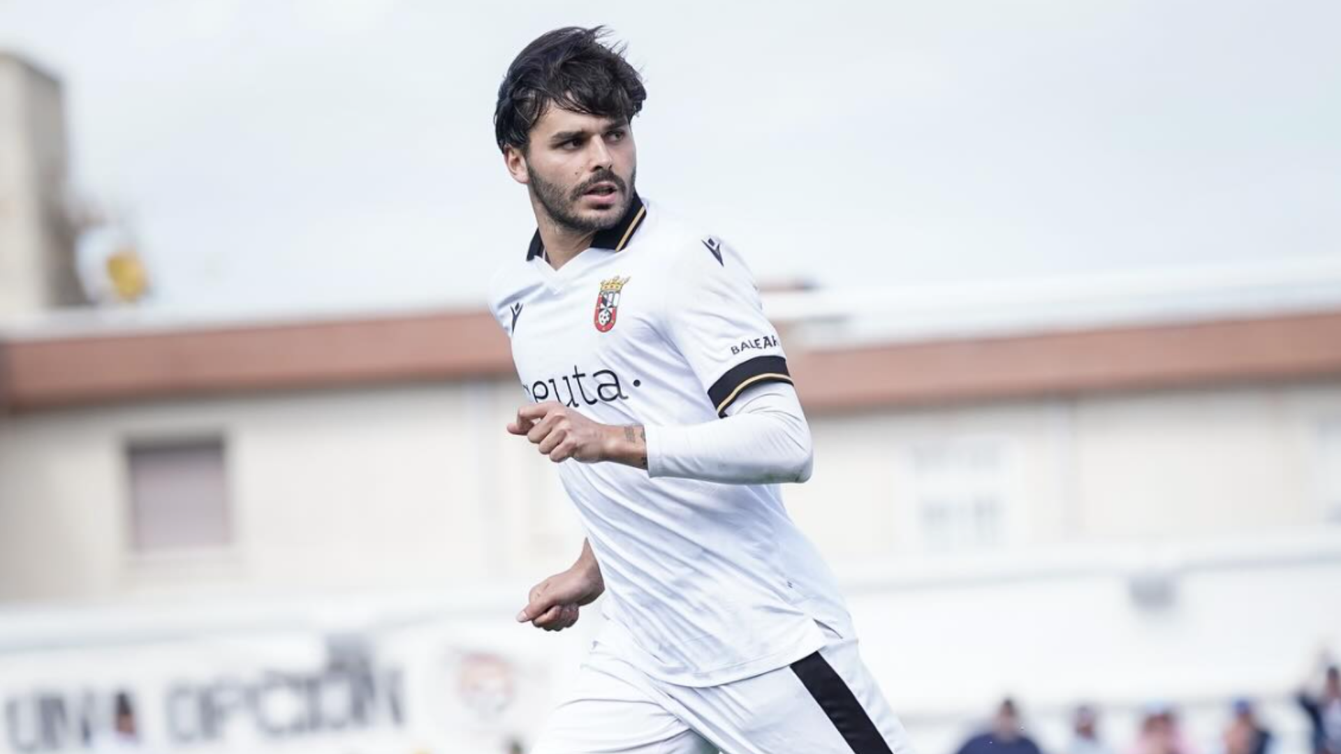Albert Caparròs logra el ascenso a Segunda División con el Ceuta / IG AD Ceuta