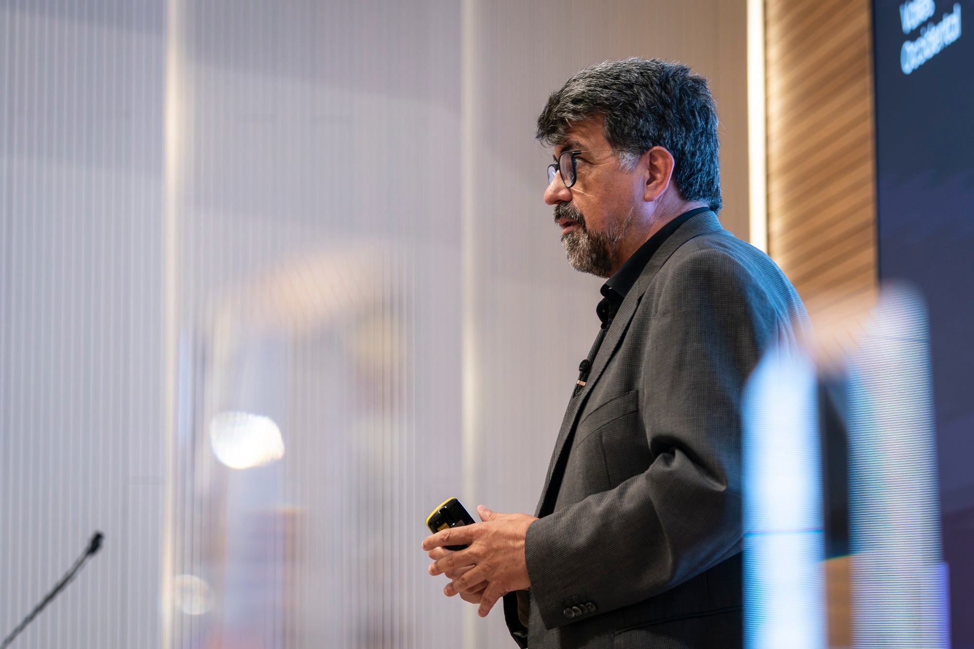 Pimec Vallès Occidental ha distingit set iniciatives empresarials en el marc de la celebració de la tercera edició dels Reconeixements Empresarials del Vallès Occidental. L’acte, celebrat aquest dilluns a Sant Cugat del Vallès, ha guardonat amb el Reconeixement al Comerç – Apassiona’t (Ripollet); Reconeixement a l’Impuls a la Formació Professional i al Talent – Escola Superior de Negocis (Sant Cugat del Vallès); Reconeixement Empresari/ària jove – AloaltoFoods (Cerdanyola del Vallès); Reconeixement Pime innovadora – Robin Hat (Rubí); Reconeixement al Creixement industrial – DC Fine Chemicals (Terrassa); Reconeixement a l’Associacionisme Empresarial – Gremi d’Escoles d’Idiomes de Catalunya (Sabadell); i Reconeixement a la Perspectiva de diversitat, sostenibilitat, seguretat i salut laboral – Lubritec (Barberà del Vallès)