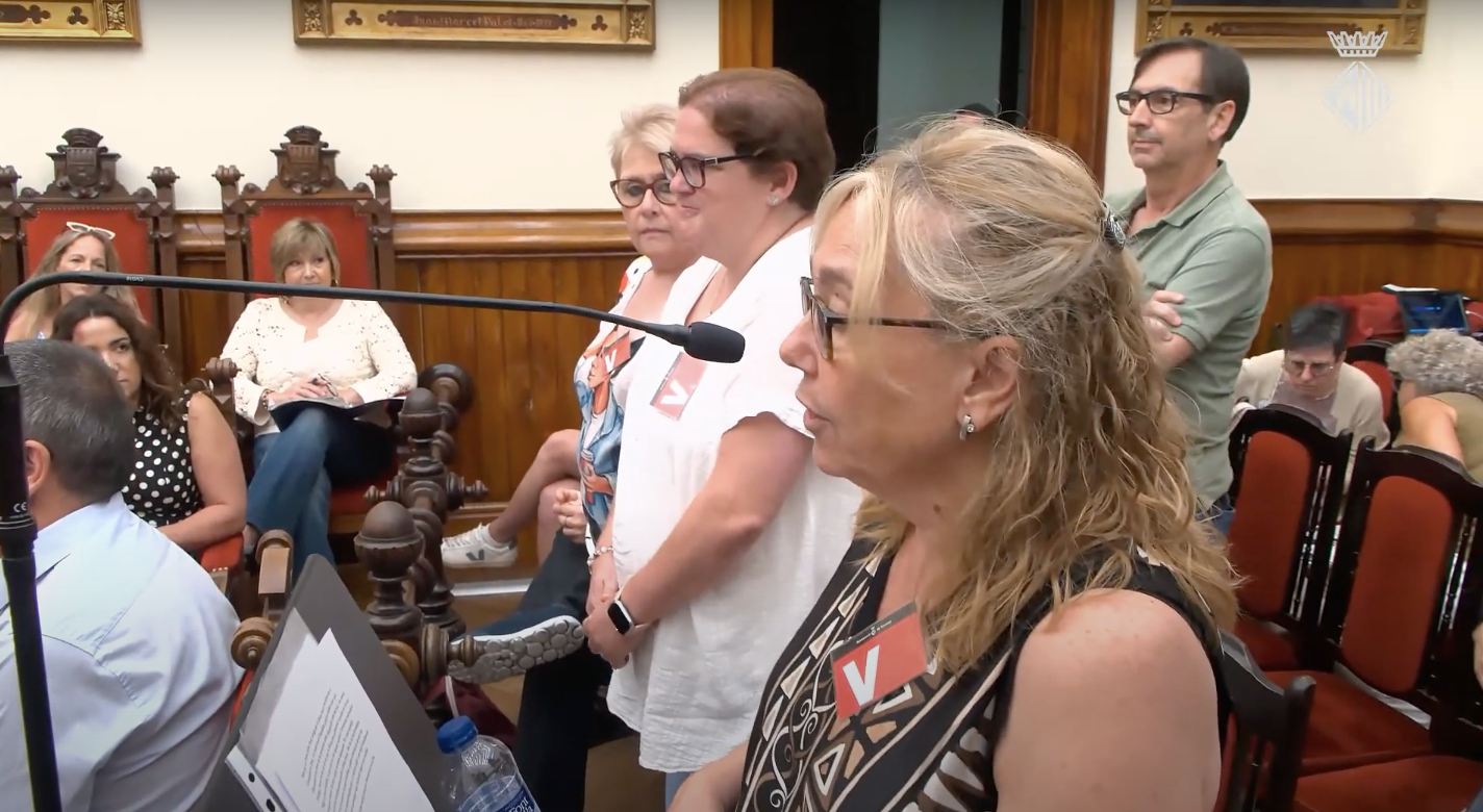 Sílvia Ponce i Anna Vallès durant el Ple municipal del passat 18 de juliol | Ajuntament de Terrassa