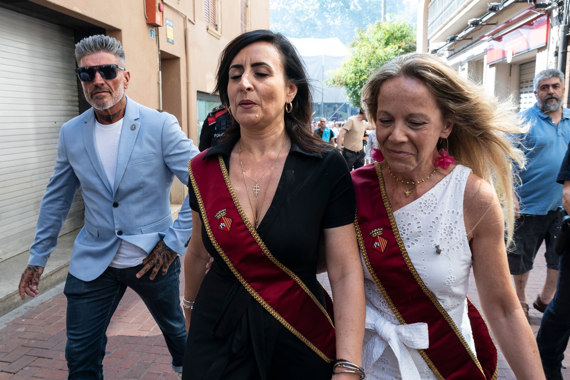 Els regidora de Vox marxant Ball de plaça de Festa Major 06.07.2025 | Mireia Comas