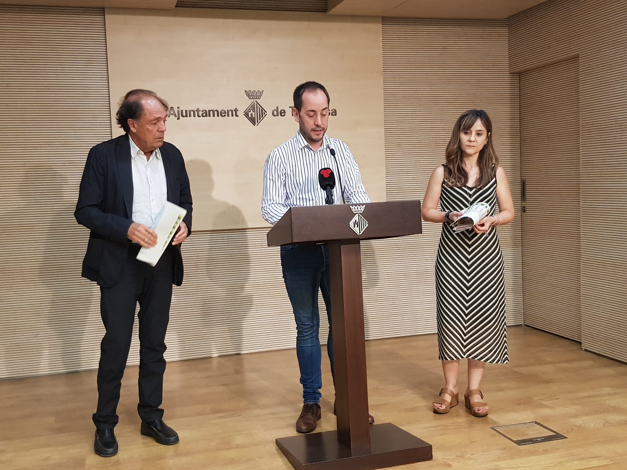 Presentación de la nueva fase de los trabajos previos de revisión del POUM, con Ton Estapé, Xavier Cardona y Marta Gómez | Lluïsa Tarrida