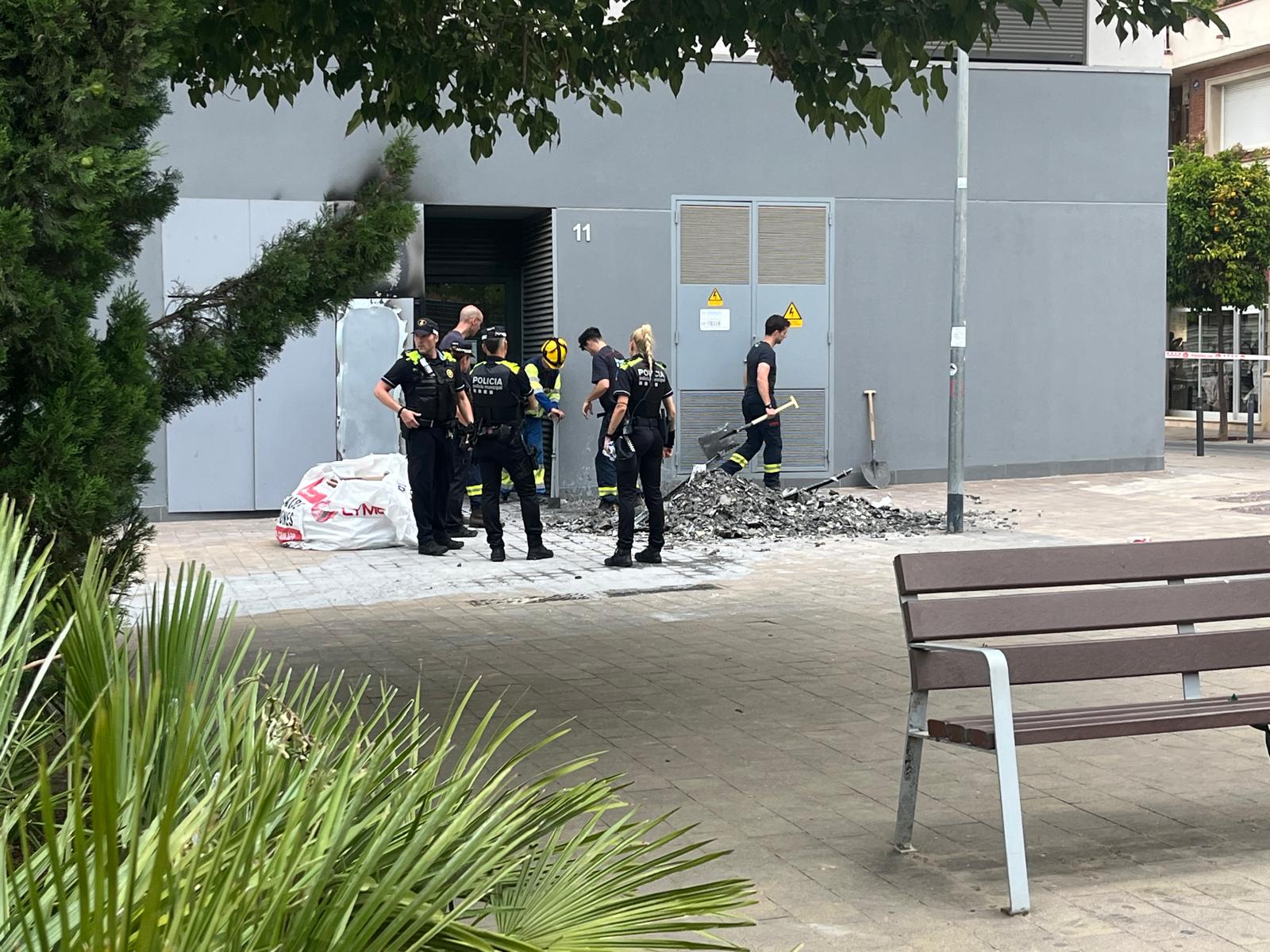 Un foc en un transformador obliga a desallotjar un edifici a Terrassa | Cedida
