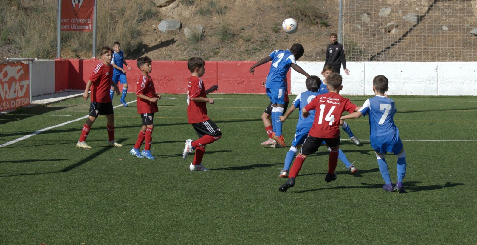 El CF Ullastrell busca jugadors per completar els seus equips / Cedida