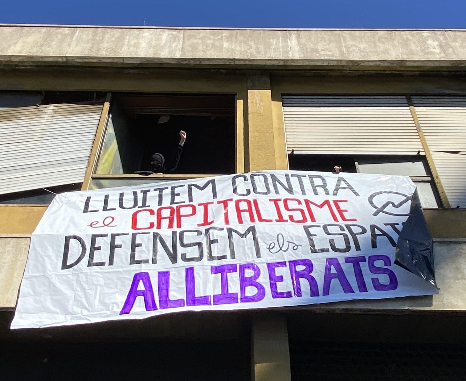Este sábado, la Asamblea de Okupas de Terrassa ha liberado un edificio de la carretera Montcada | Cedida