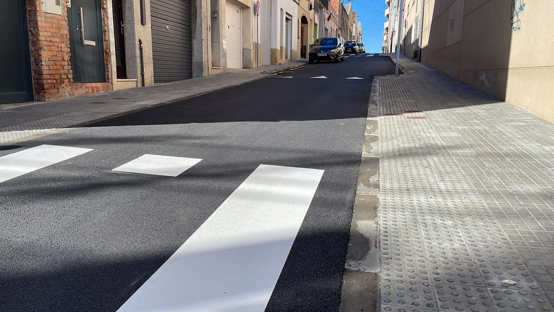 Finalitzen les obres de millora del paviment del carrer del Gasòmetre | Ajuntament de Terrassa