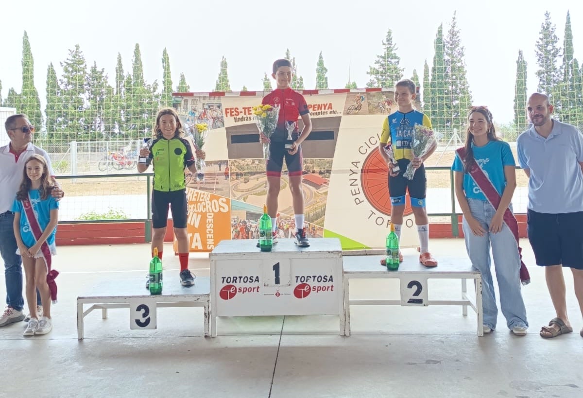 Podi de l'Escola Ciclisme Vallès a la primera prova de la Copa Catalunya del nou curs | Cedida