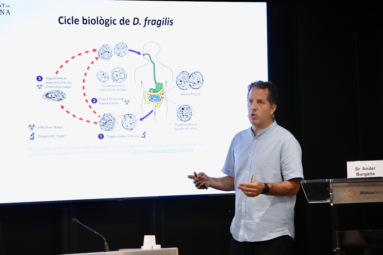 MútuaTerrassa acoge la lectura de una tesis doctoral sobre la patogenia y los tratamientos antiparasitarios en la infección intestinal | MútuaTerrassa