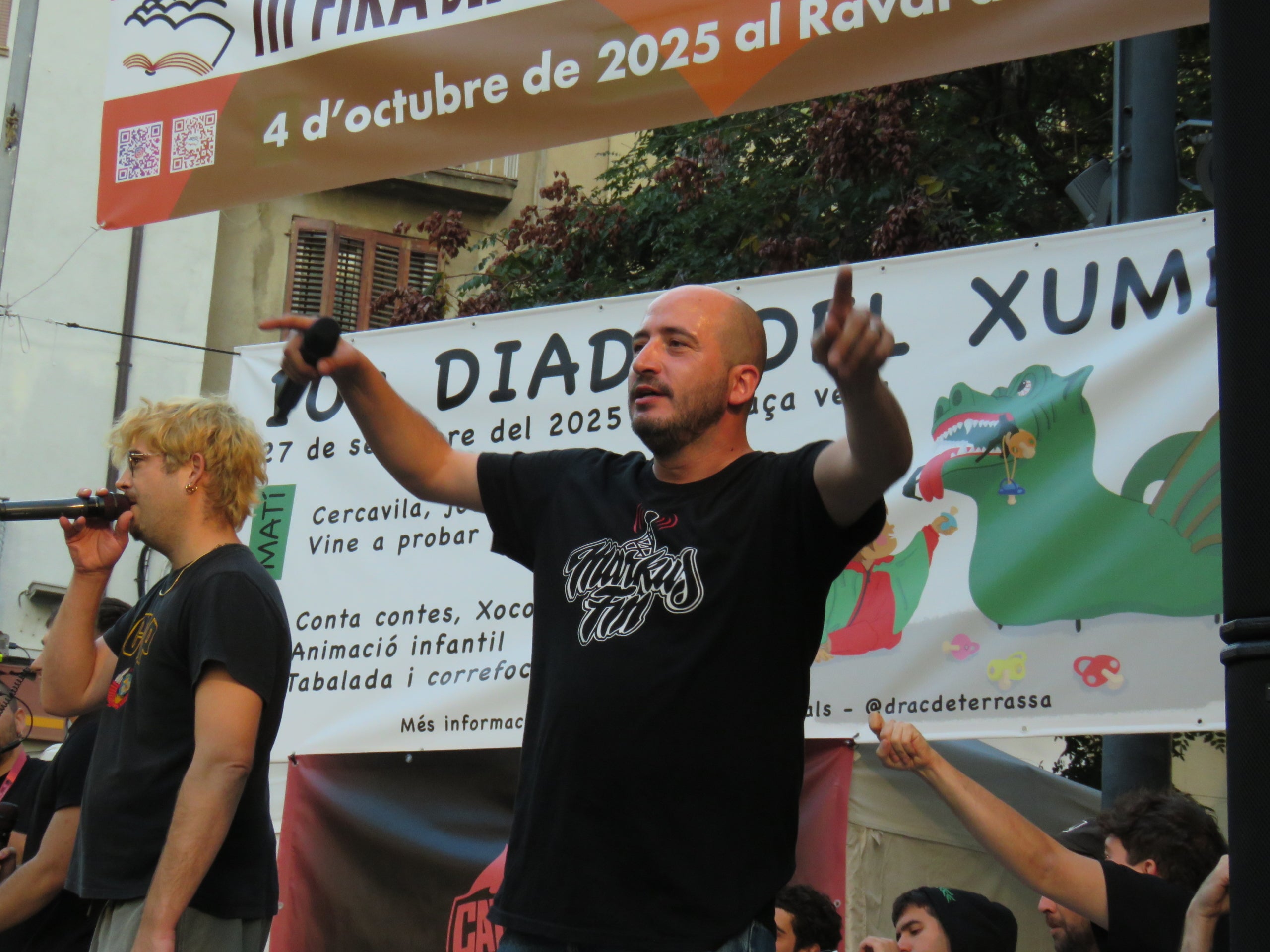 La plaça Vella s'ha omplert aquest divendres, 26 de setembre, de música i rimes amb el Catalunya Freestyle, la primera competició de freestyle en català de la història. Una vintena de participants van mostrar el seu talent davant d'un jurat format per Lildami, Kapo 013, Joel Diaz, Galgo Lento i Sergi Anguera. Els tres millors classificats van aconseguir un premi de 200 euros i l'oportunitat de competir a la gran final del Catalunya Freestyle. La jornada va finalitzar amb un showcase del grup terrassenc, Hereus del Beat | Oriol Manrique