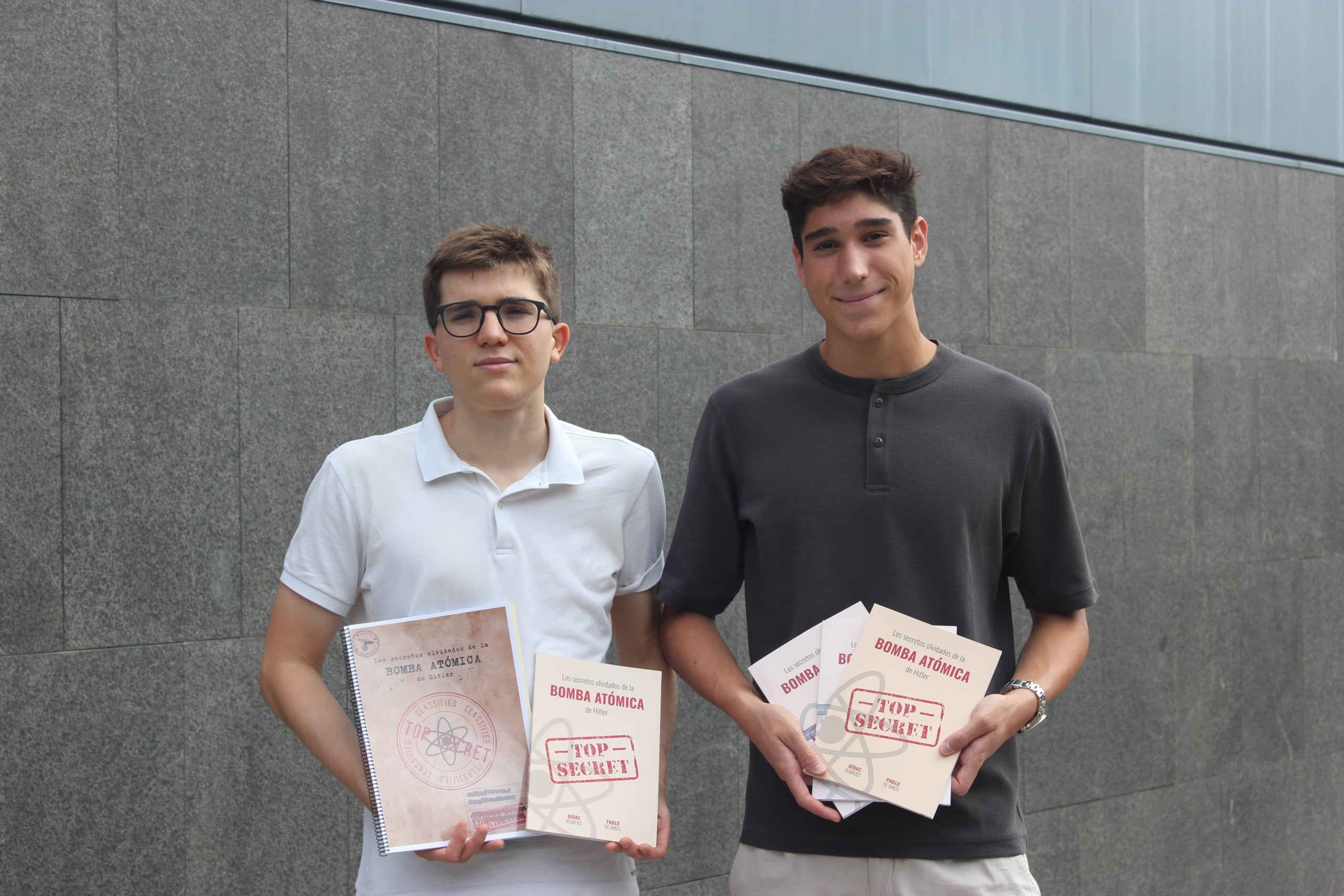 Pablo de Amos i Dídac Romero han estat premiats i reconeguts pel seu treball de recerca sobre l'alemanya nazi | Cedida