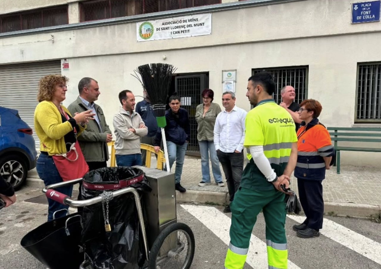 Reunió del govern municipal amb l'AV Sant Llorenç per parlar sobre les novetats en neteja | Aj. Terrassa