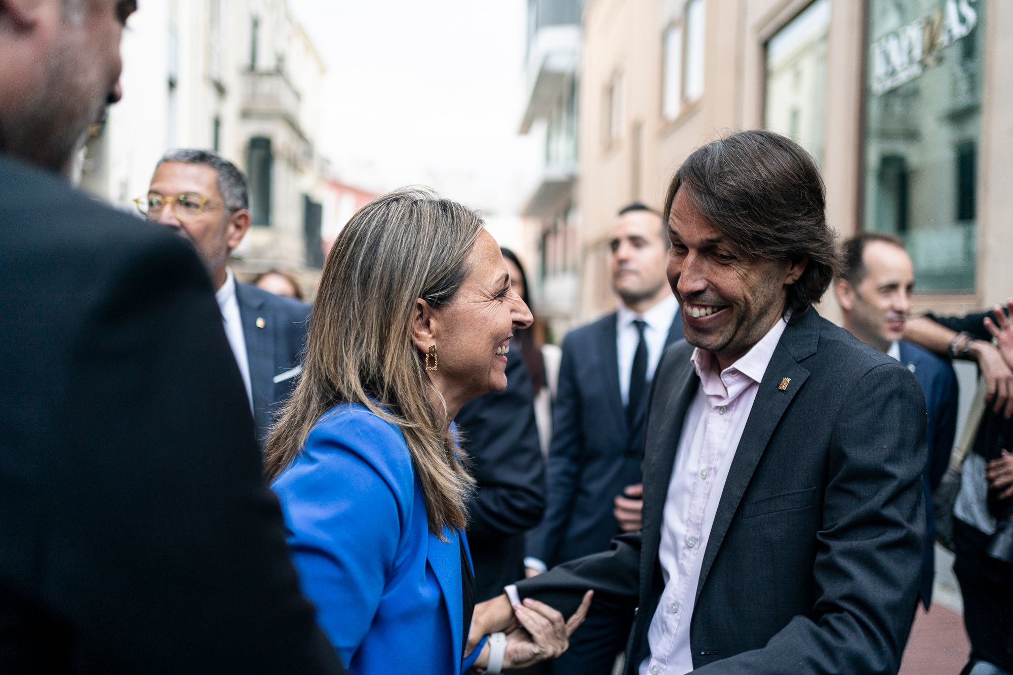 El Teatre Principal de Terrassa ha acollit la 30a edició de la Nit de l'Empresa. L'acte ha comptat amb la presència de l'alcalde de Terrassa, Jordi Ballart, i el president de Cecot, Xavier Panés; però ha destacat l'absència del president de la Generalitat, Salvador Illa, pels aiguats a l'Ebre. El gran protagonista de la jornada ha estat Cristóbal Colón, fundador de La Fageda, que ha rebut el Reconeixement a la Personalitat 2025 de Cecot | Mireia Comas