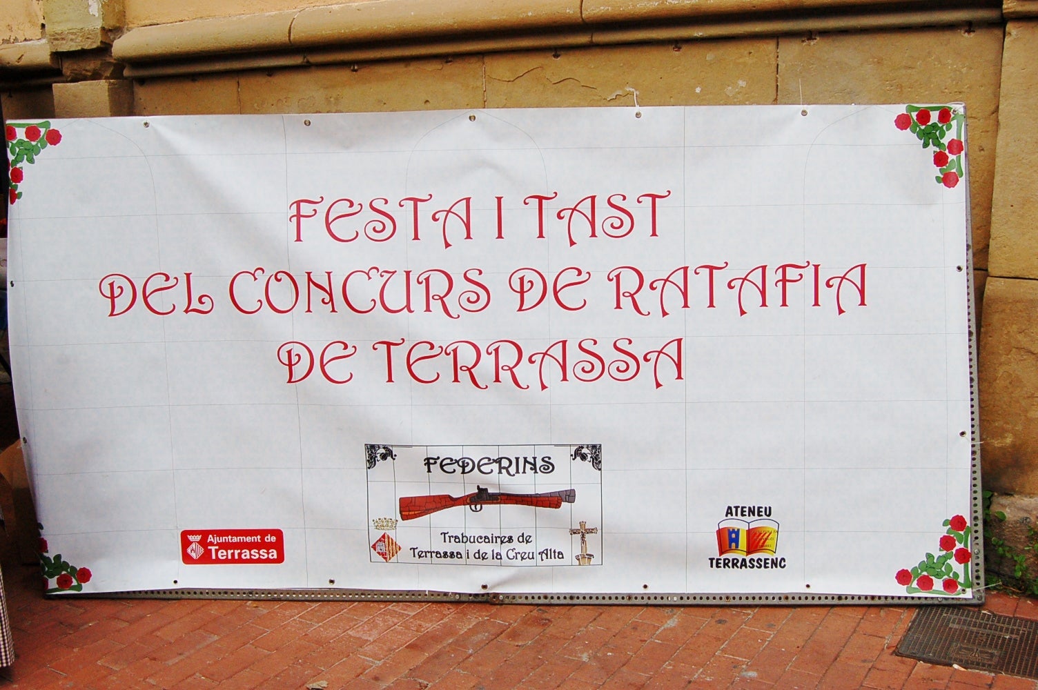 Aquest dissabte, 18 d'octubre, Terrassa ha acollit l'11a edició de la Festa i Tast de Ratafia al Raval de Montserrat. La jornada ha estat organitzada per la Colla dels Federins Trabucaires de Terrassa i l'Ateneu Terrassenc | Ramon Navarro