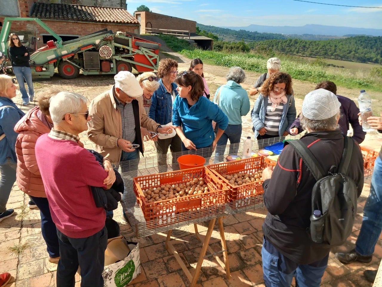 Visita de referencia a la productora de nueces ecológicas Nous Soler (Moianès) | Departamento de Agricultura, Ganadería, Pesca y Alimentación de la Generalitat de Catalunya