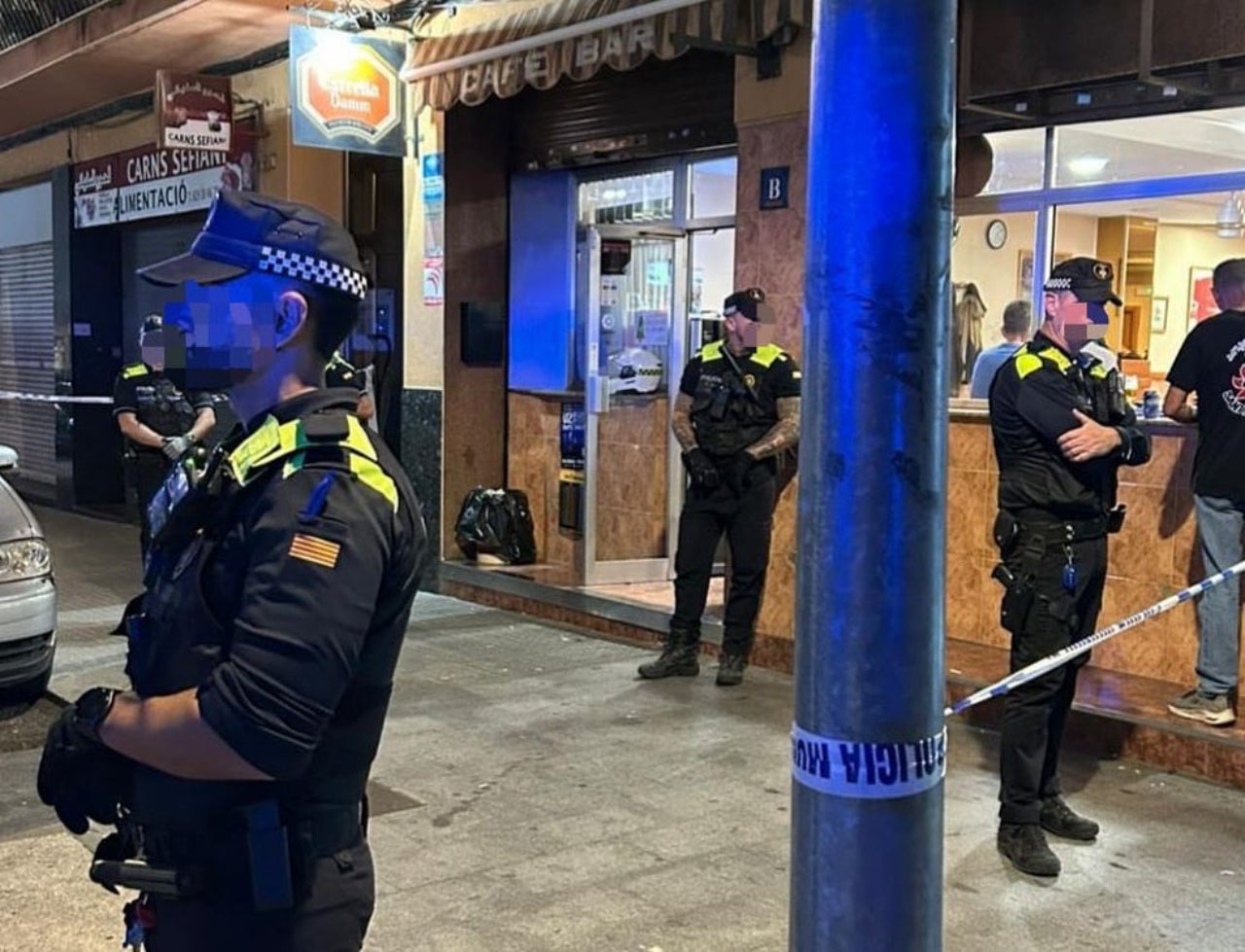 Intervenció policial en un establiment del D4 | PMT