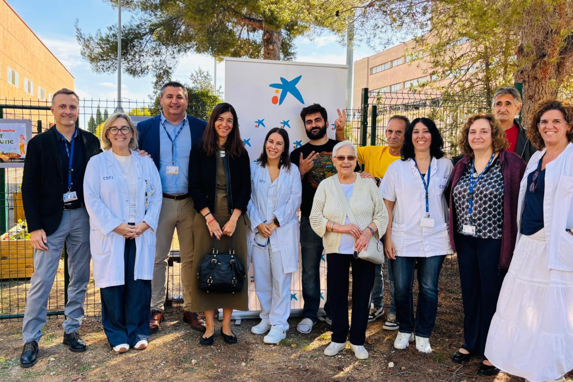 El CST inaugura un hort terapèutic per a contribuir a la humanització de l'atenció en salut mental | CST
