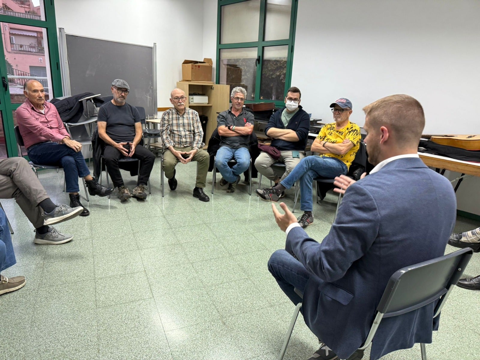 Javi García ha estat parlant amb el grup musical de Can Boada | PSC Terrassa