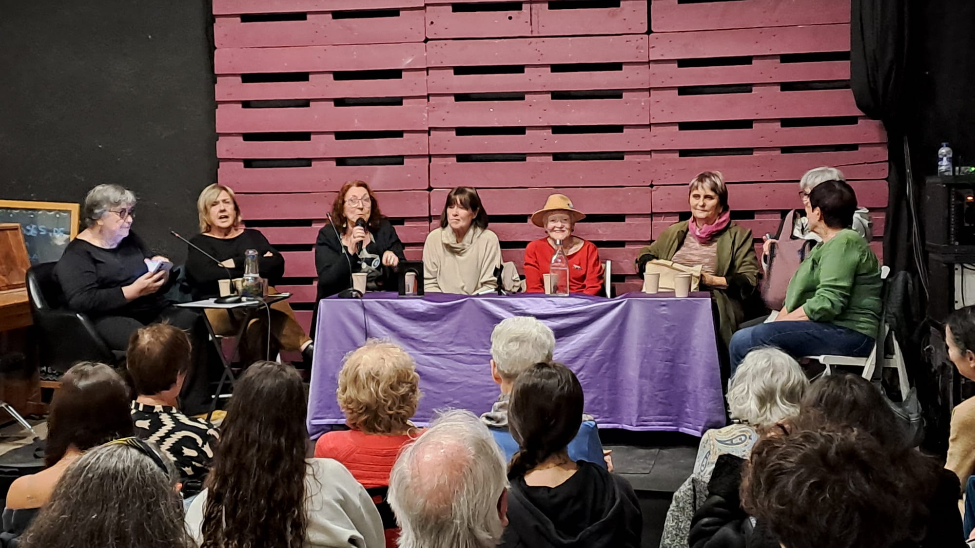 Presentació del llibre 'Trinitat. La presó de dones ignorada' a l'Ateneu Candela de Terrassa | Oriol Manrique