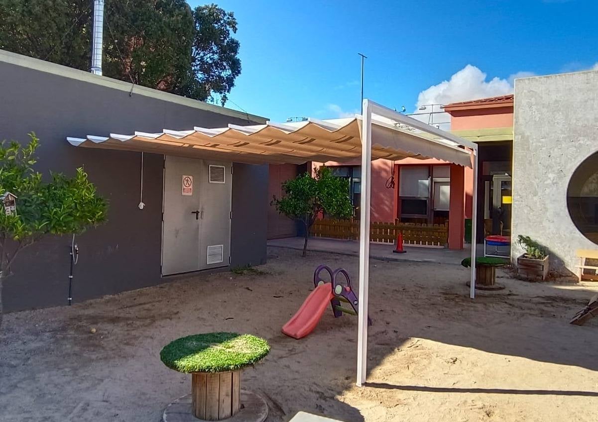 Nou tendal retràctil a l'escola bressol Moisès | Aj. Terrassa