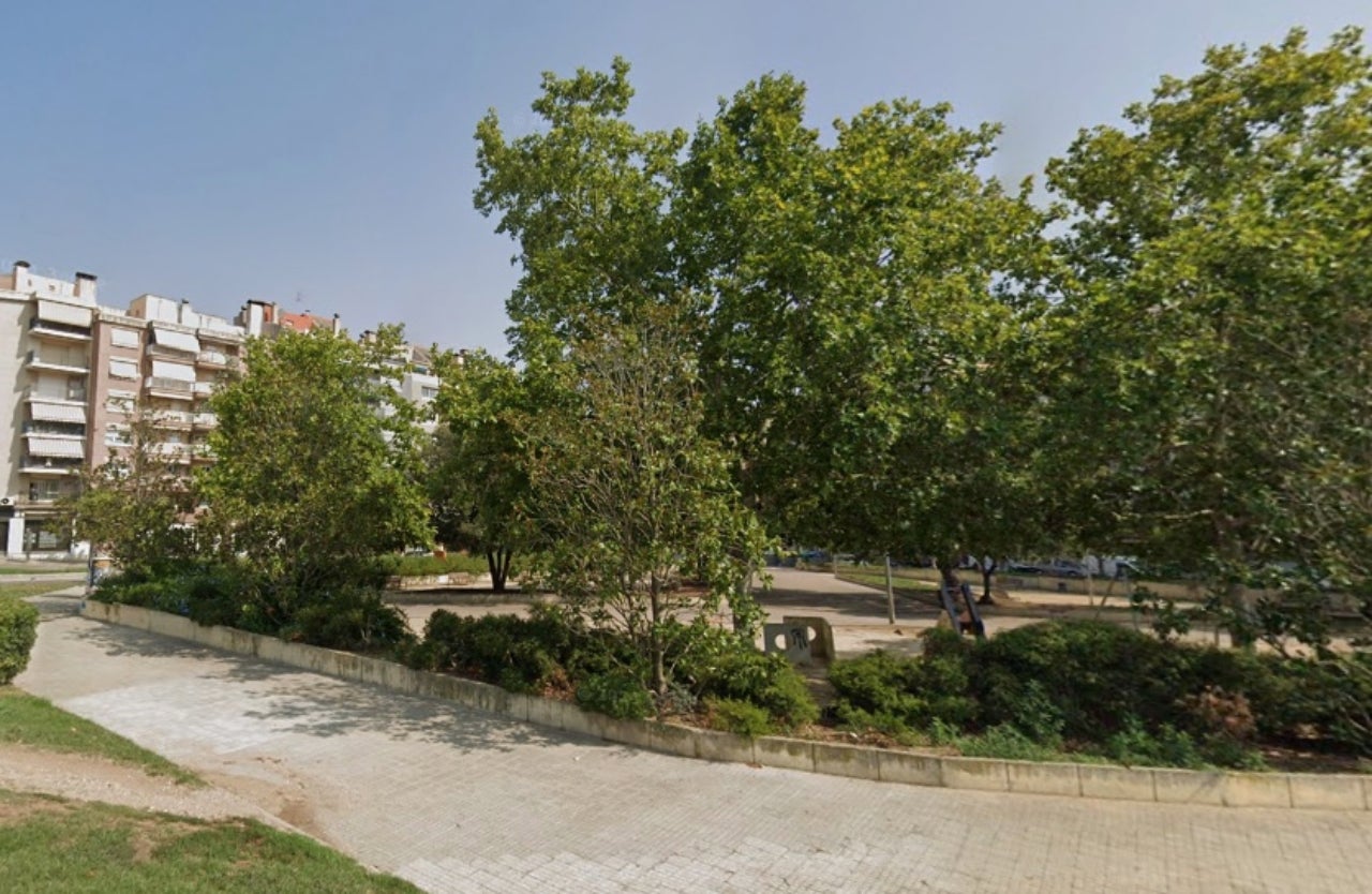 La plaça de les Magnòlies, un dels espais que des de l'AV Lluïs Companys es reclama una intervenció | G.M.