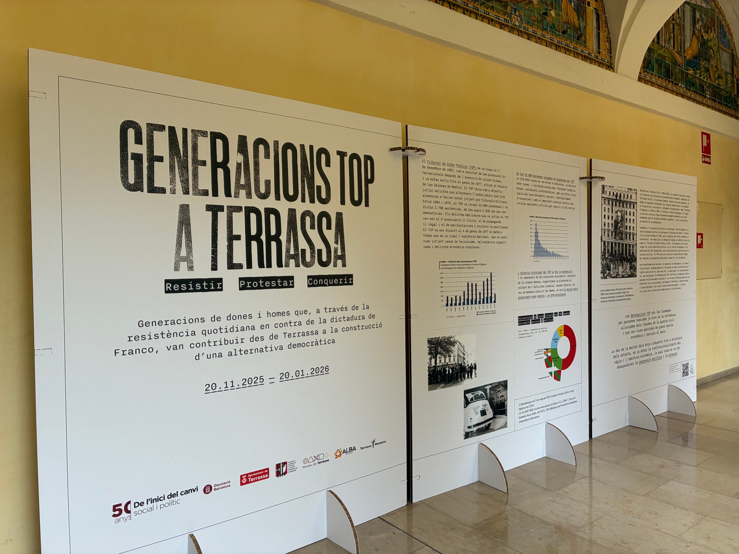 Exposición 'Generacions TOP en Terrassa', en el claustro del convento de Sant Francesc | Vicenç Batalla