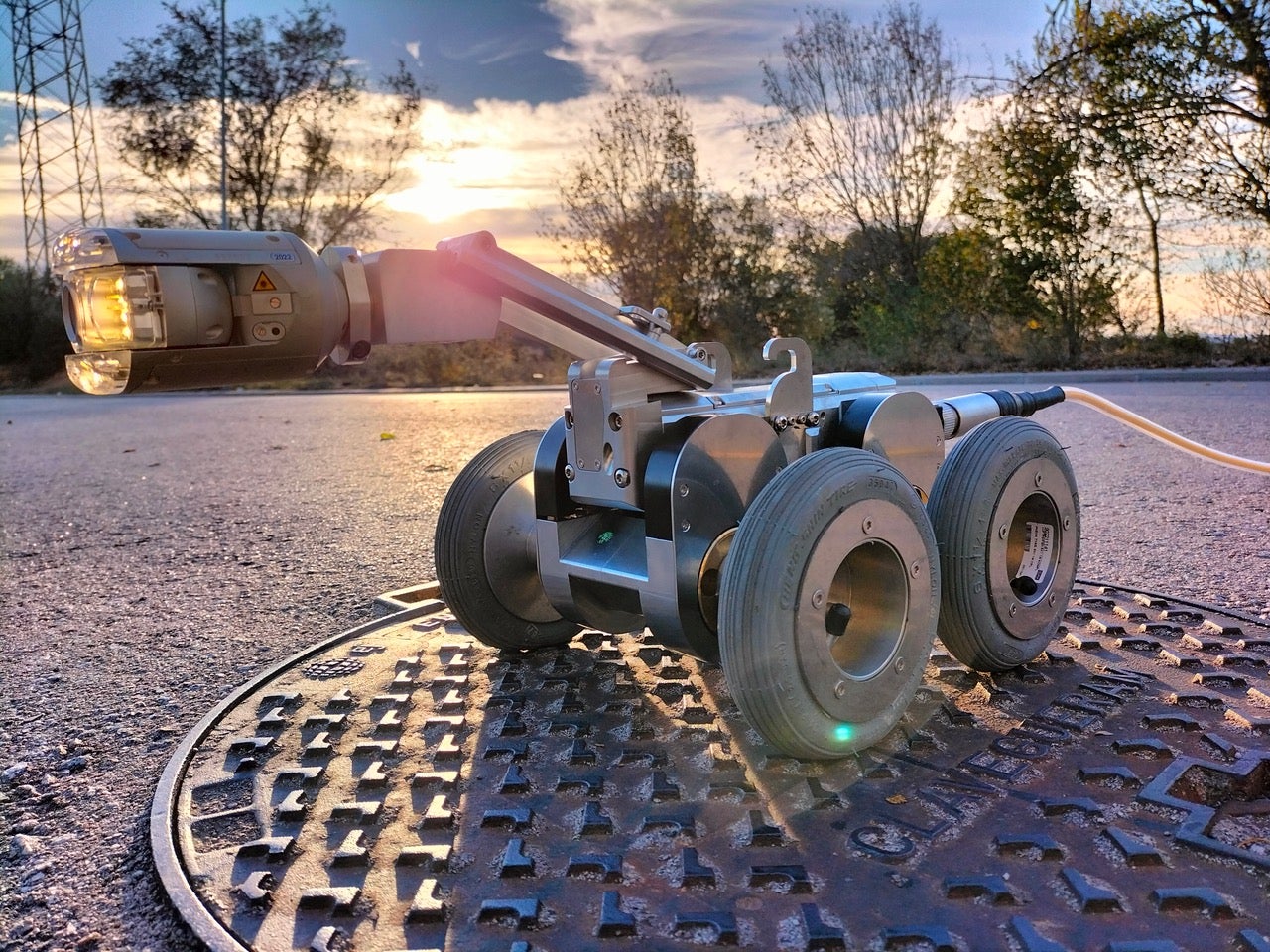 Equip robotitzat amb càmera de circuit tancat de televisió (CCTV) | Agbar