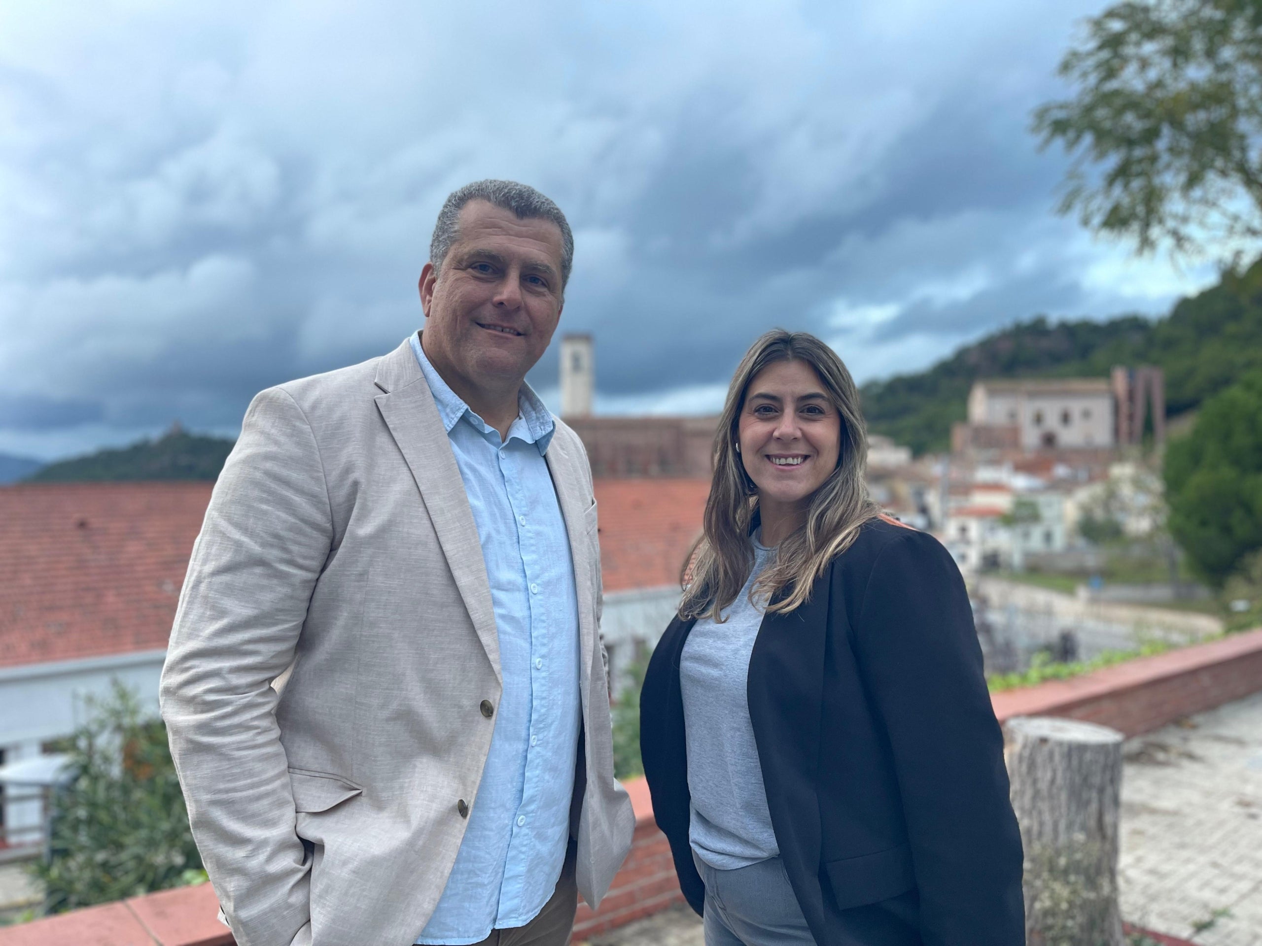 Los dos concejales de UIPV, Raúl Avilés y Maria Moreno | Cedida