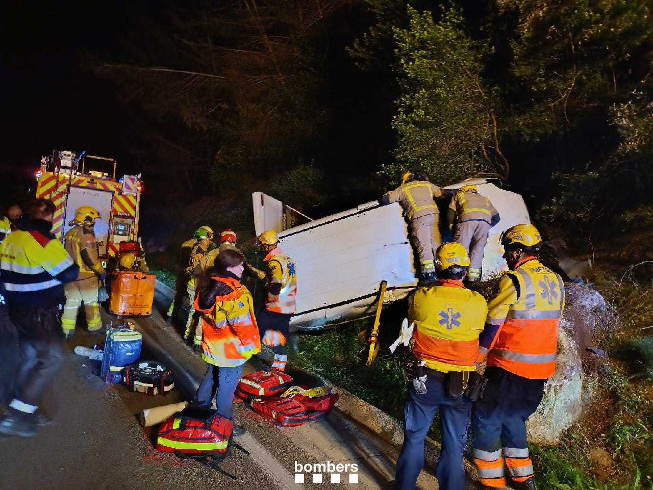 Accidente de tráfico en la C-58 en Vacarisses | Bomberos