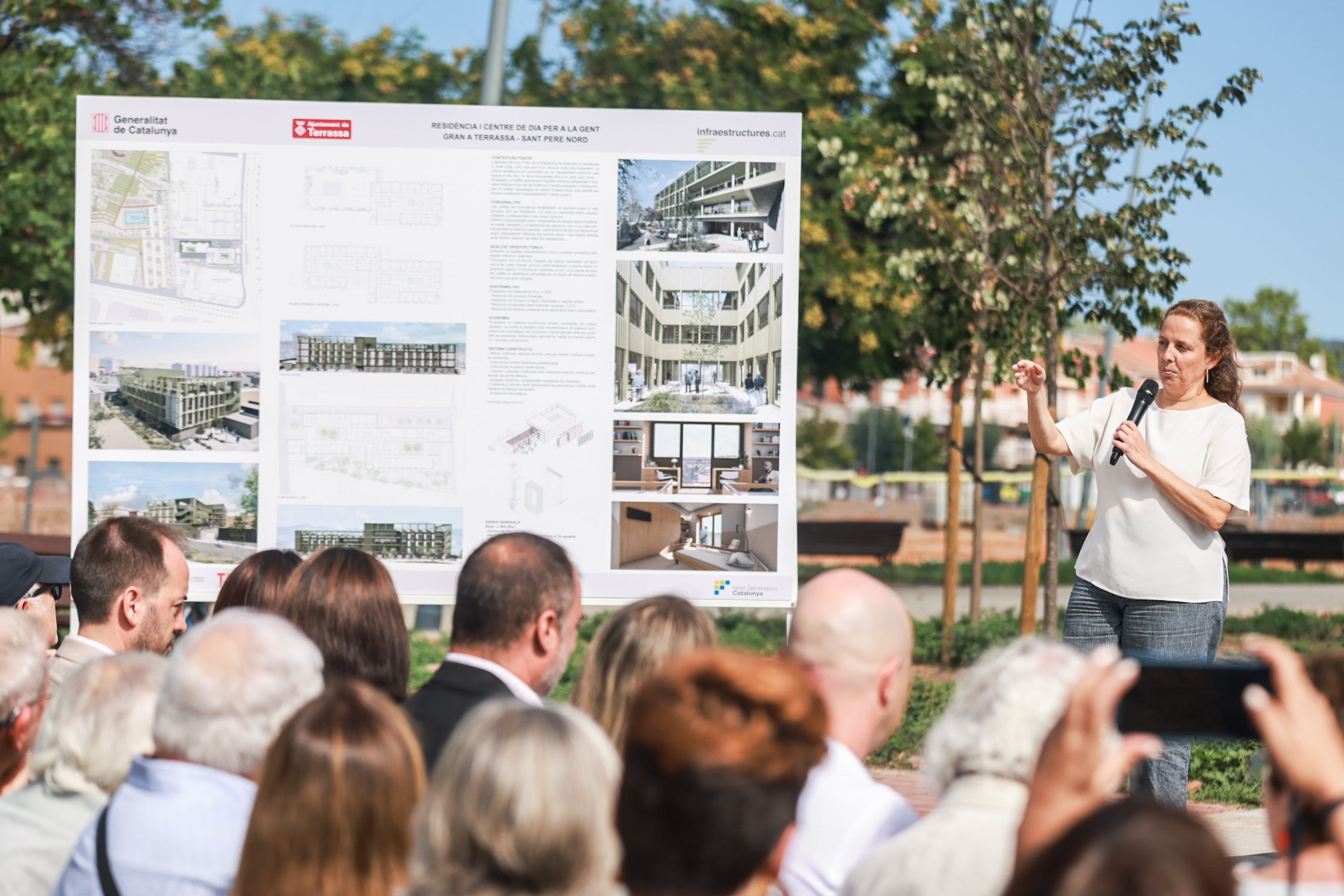 Acte de col·locació de la primera pedra de la futura residència a Sant Pere Nord | Gencat