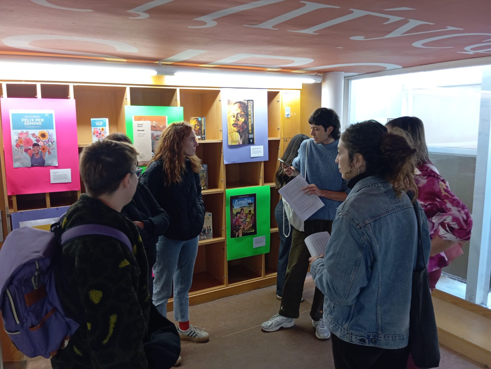 Visita guiada por la exposición LGTBIQ+ en el Ateneu Candela y BCT | Barris Futur