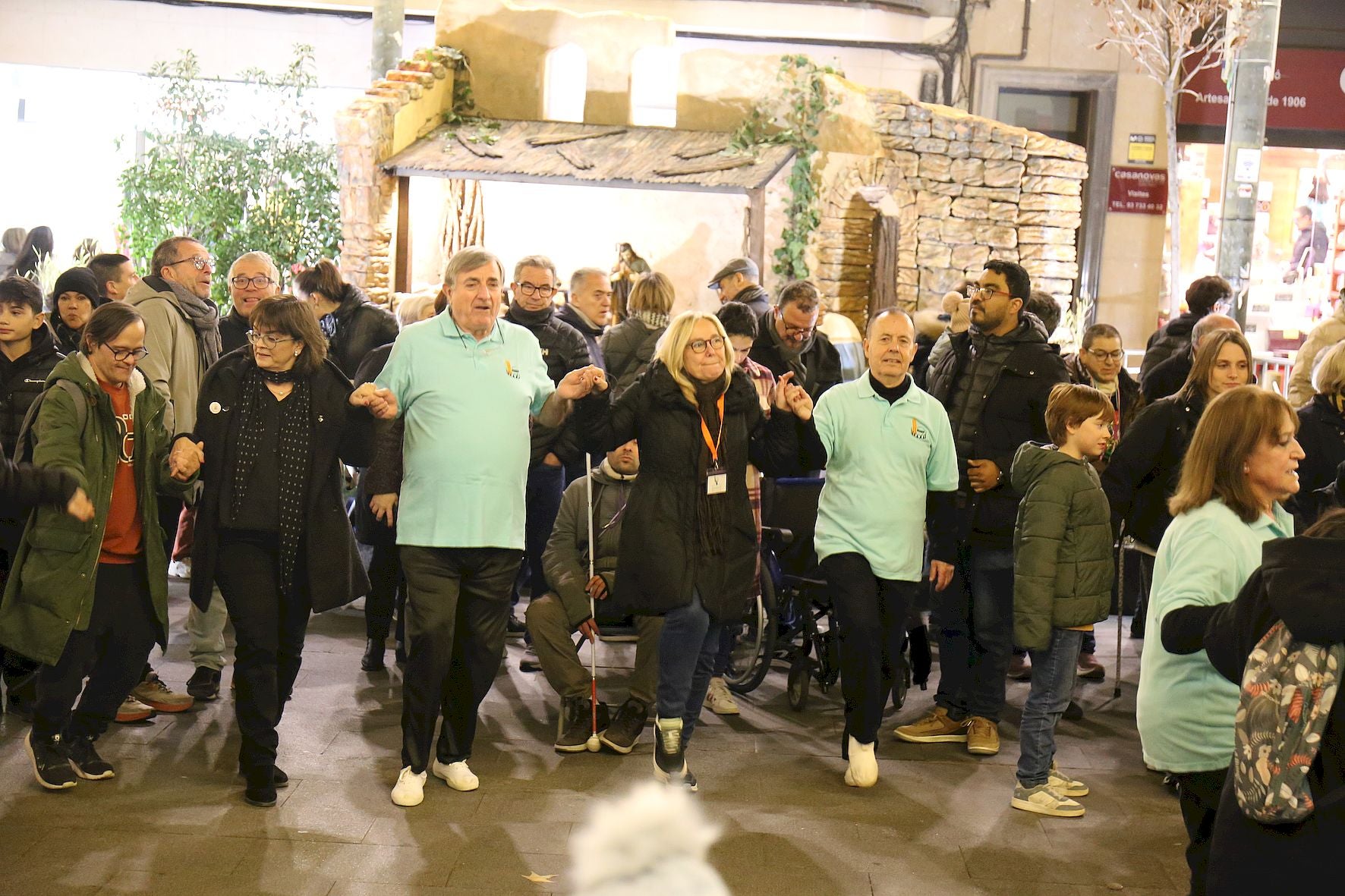 Terrassa va celebrar ahir, dimecres dia 3 de novembre, l'acte institucional de commemoració del Dia Internacional de les Persones amb Discapacitat. La tinenta d'alcalde i regidora de Capacitats Diverses, Meritxell Lluís, va ser l'encarregada d'obrir la celebració amb una benvinguda a totes les persones assistents i de fer el parlament institucional de cloenda. L'acte també va incloure un ampli ventall d'activitats com una sardana inclusiva, un ball en cadira de rodes, una exhibició de malabars i tabals, tallers infantils, una xocolatada popular i un concert de persones amb discapacitat del Conservatori de Terrassa | Cedides