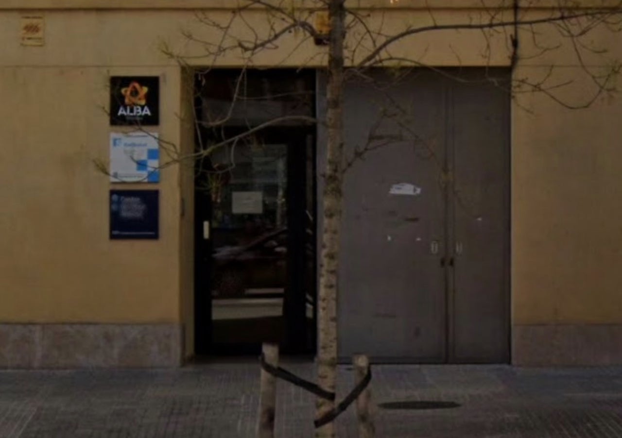 Seu de l'Associació Alba, a la plaça del Doctor Robert