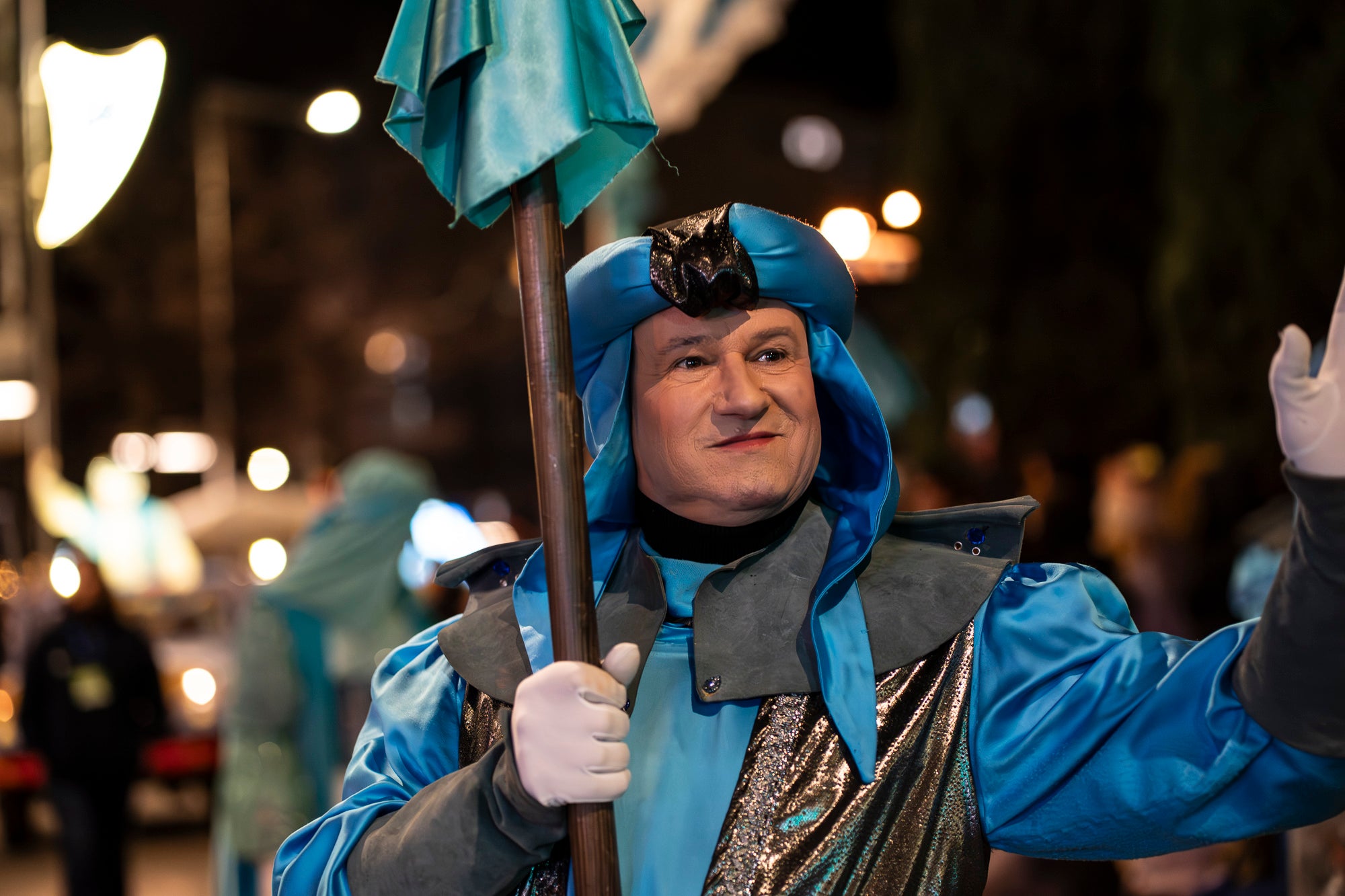 Un any més Ses Majestats els Reis d'Orient han arribat a la ciutat per portar màgia i alegria a tots els infants de Terrassa. Enguany, la Cavalcada de Reis ha estat marcada per les baixes temperatures, les quals van provocar nevades a La Mola i Matadepera. Tot i això, milers de persones es van llençar als carrers per donar una càlida benvinguda a Melcior, Gaspar i Baltasar | Mireia Comas