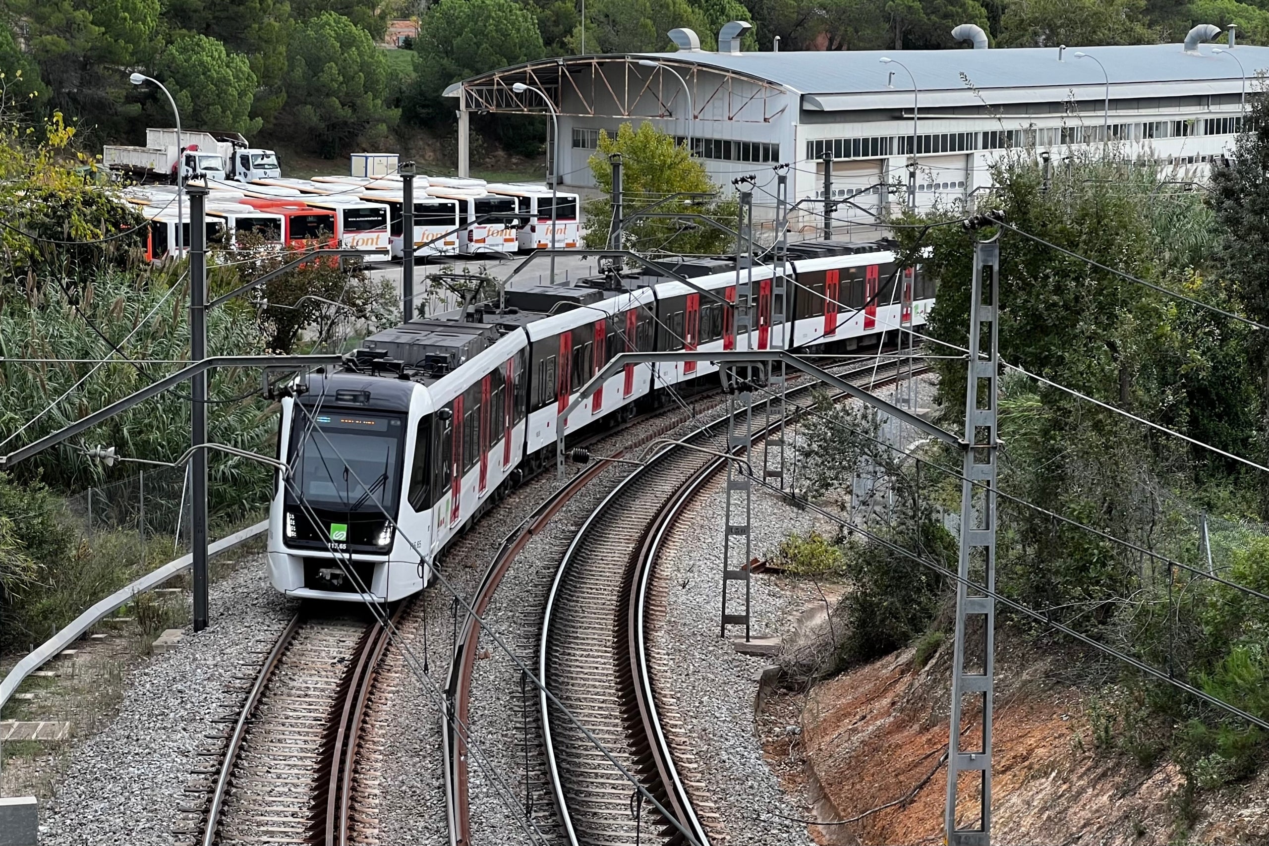 Tren circulant per la línia S2 | FGC