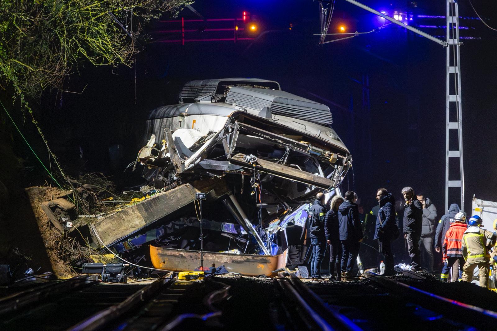El sinistre del tren a Gelida dimarts passat, detonant de la suspensió de Rodalies Catalunya | Xavi Hurtado