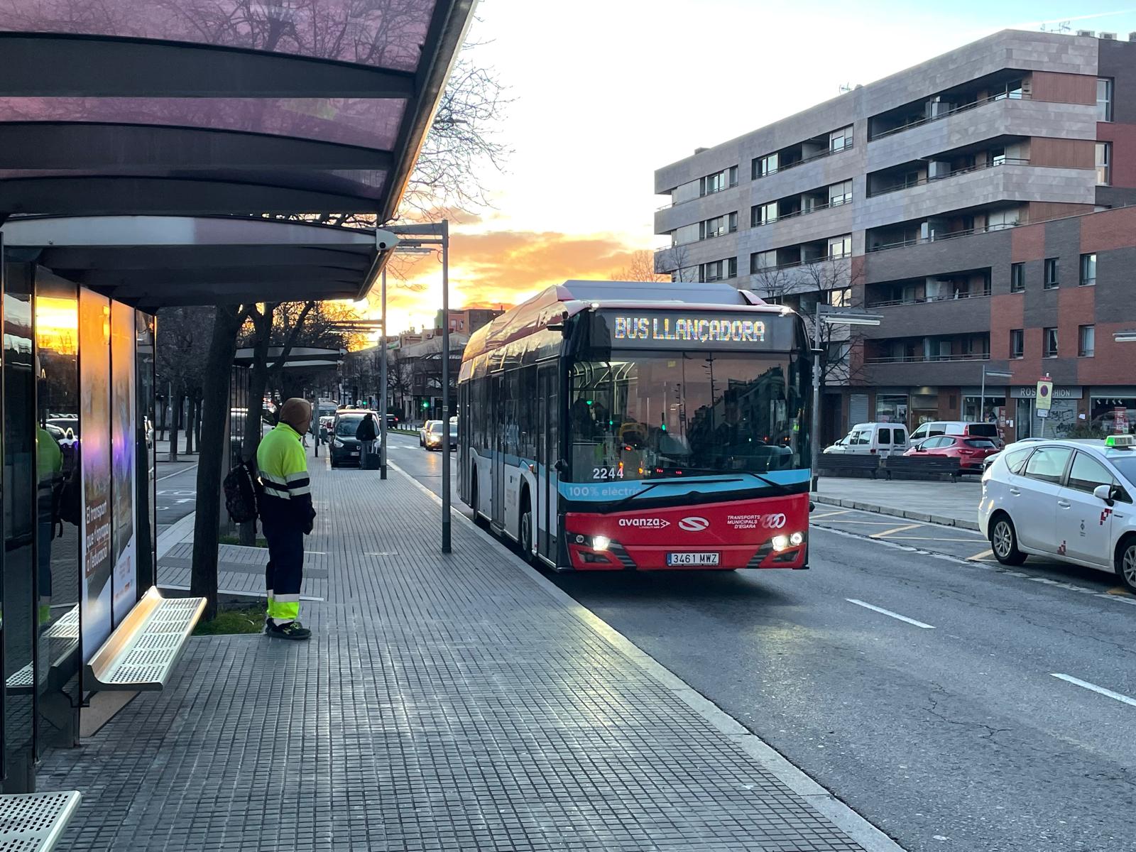 Bus llançadora entre les estacions Nord i Est | Aj. Terrassa