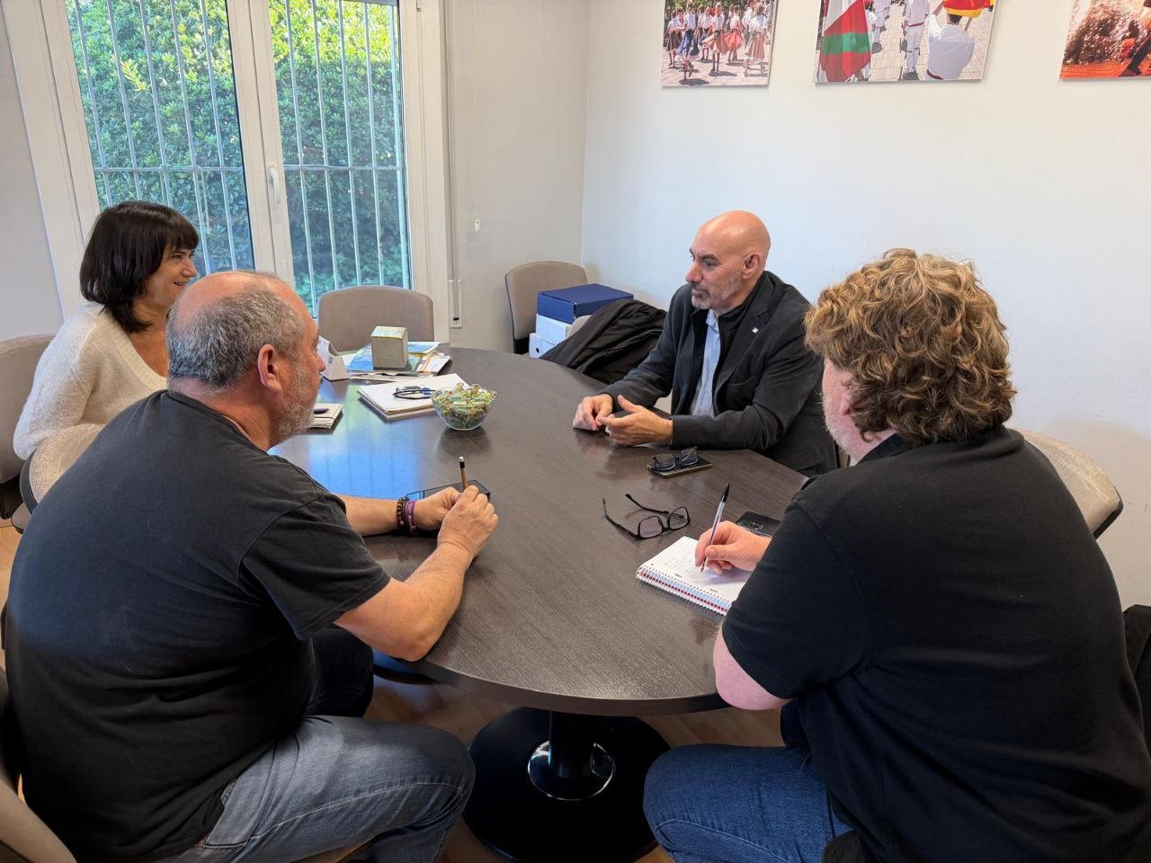 Reunió del govern municipal amb el director de Serveis Territorials | Aj. Vacarisses