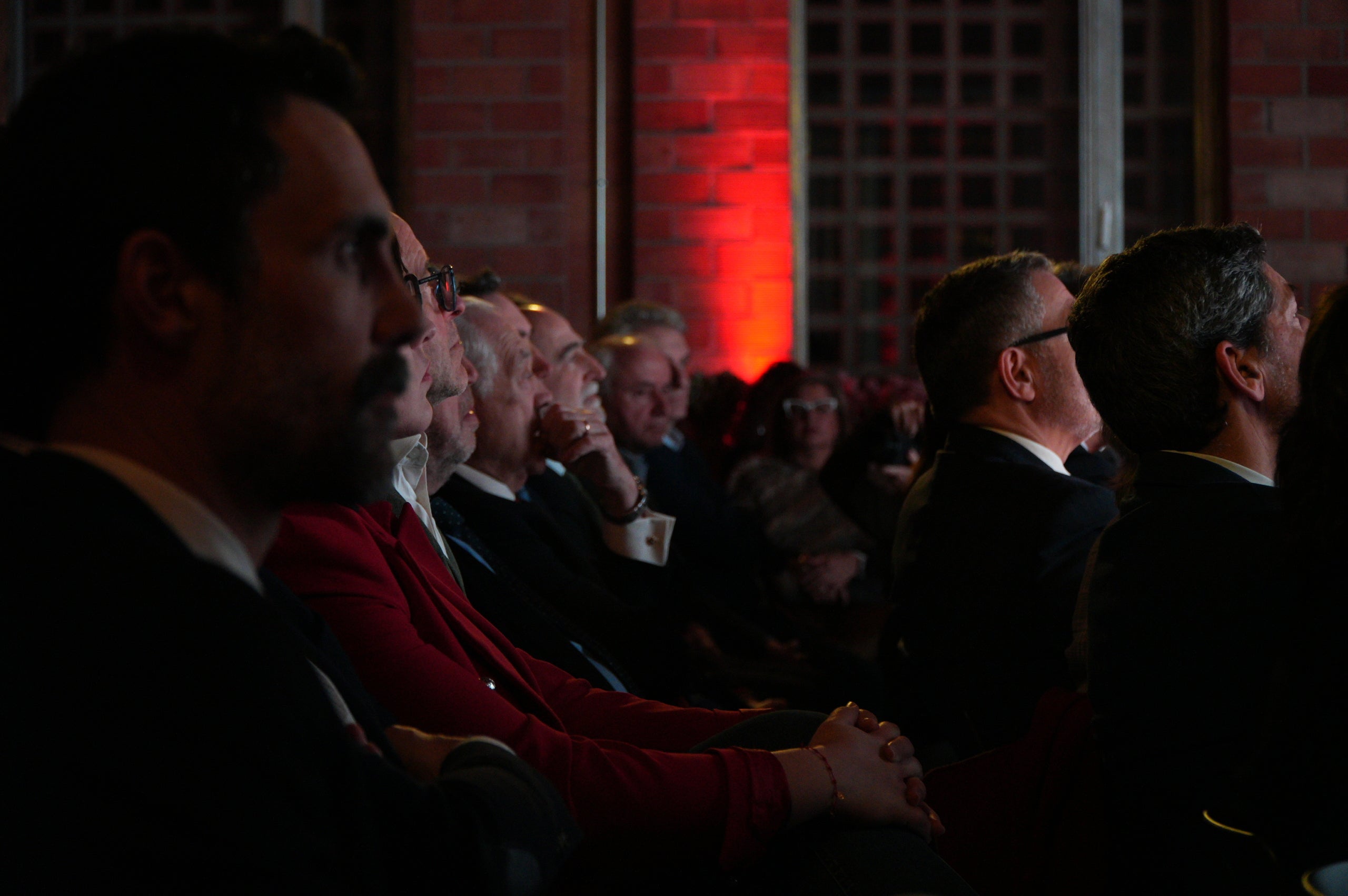 Escollint com a marc l'espai carregat d'història del Vapor de Prodis, els responsables del centre tecnològic Leitat (Laboratori d'Assajos i Investigacions Tèxtils de l'antic Acondicionamiento Tarrasense; nascut el 1906, i ara de transferència de saber a tota mena d'empreses) van celebrar aquest dimarts els seus 120 anys de vida rodejats de figures locals i nacionals de la ciència i la indústria. Estaven acompanyats dels terrassencs Miquel Sàmper, conseller d'Empresa, i Josep Rull, president del Parlament de Catalunya, d'exconsellers com Jordi Baget i Roger Torrent, de diputats locals i nacionals i de membres de la patronal Cecot, la Cambra de Comerç de Terrassa i el campus egarenc de la UPC. Hi van parlar la tinenta d'alcalde de Promoció Econòmica, Meritxell Lluís, el president de Leitat, Ramón Pastor, i el director general, Jordi Cabrafiga. I van convidar per a un debat sobre el futur de la investigació científica catalana aplicada a l'empresa Josep Usall, director de l'Institut de Recerca i Tecnologia Agroalimentàries; Begoña Benito, directora del Vall d'Hebron Institut de Recerca; Laura López, directora de projectes de recerca de l'Institut Català d'Investigació Química; i Sergi Figuerola, director de la Fundació i2CAT. Leitat desenvolupa anualment 500 projectes industrials, 89 europeus i 159 estatals d'I-D-i i presta més de 11.000 serveis avançats, des dels nous materials a la fabricació additiva en 3D, passant per fonts de proteïnes alternatives | Jan Romero