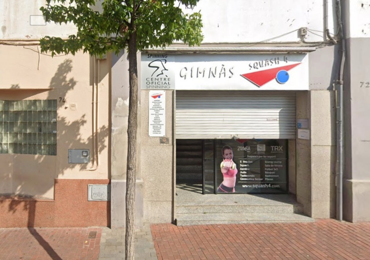 Entrada del gimnàs Squash 4 a la Rasa | G.E.